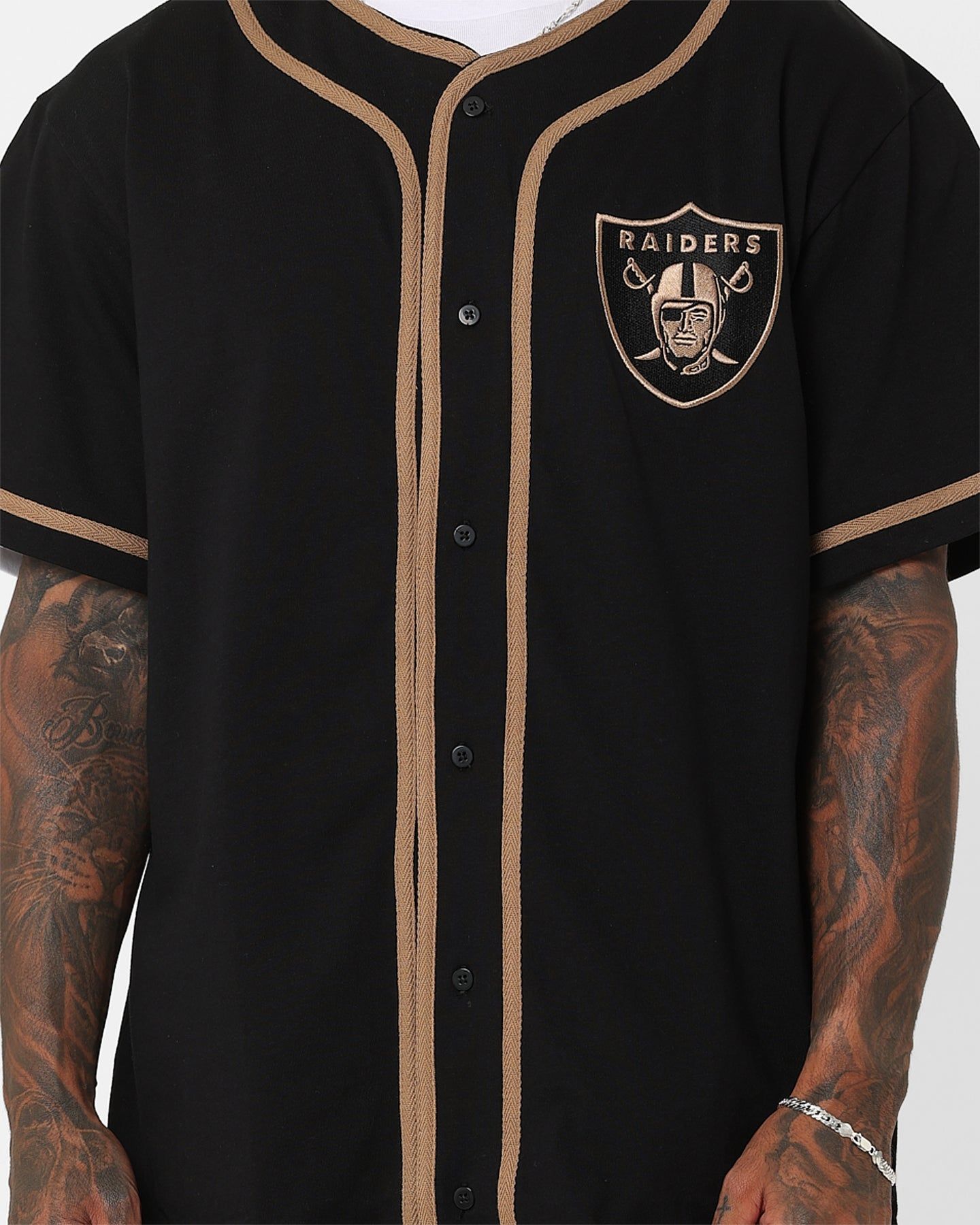 New Era Las Vegas Raiders Button Up T-Shirt Black sold by Culture Kings product image thumbnail 3