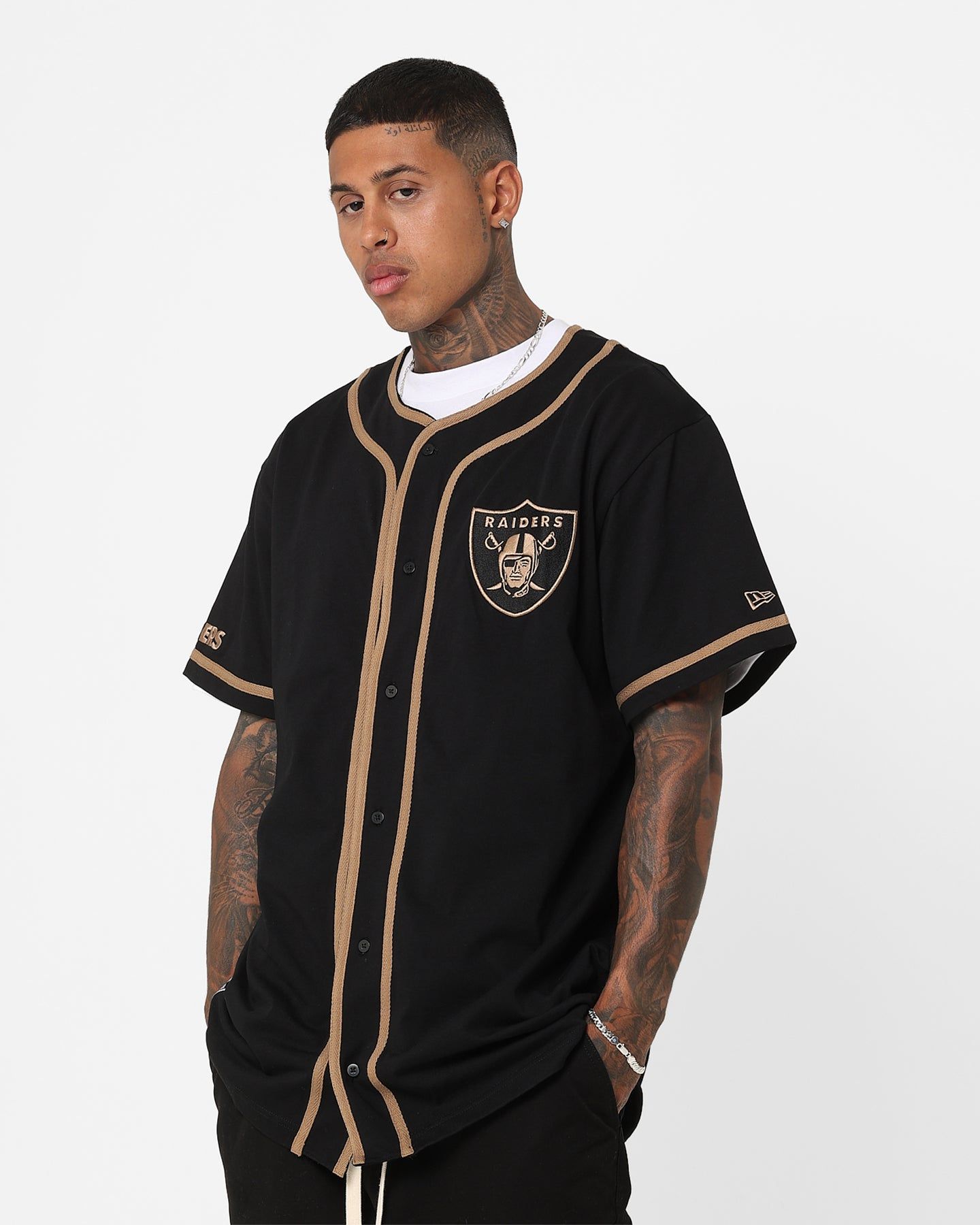 New Era Las Vegas Raiders Button Up T-Shirt Black sold by Culture Kings product image thumbnail 6