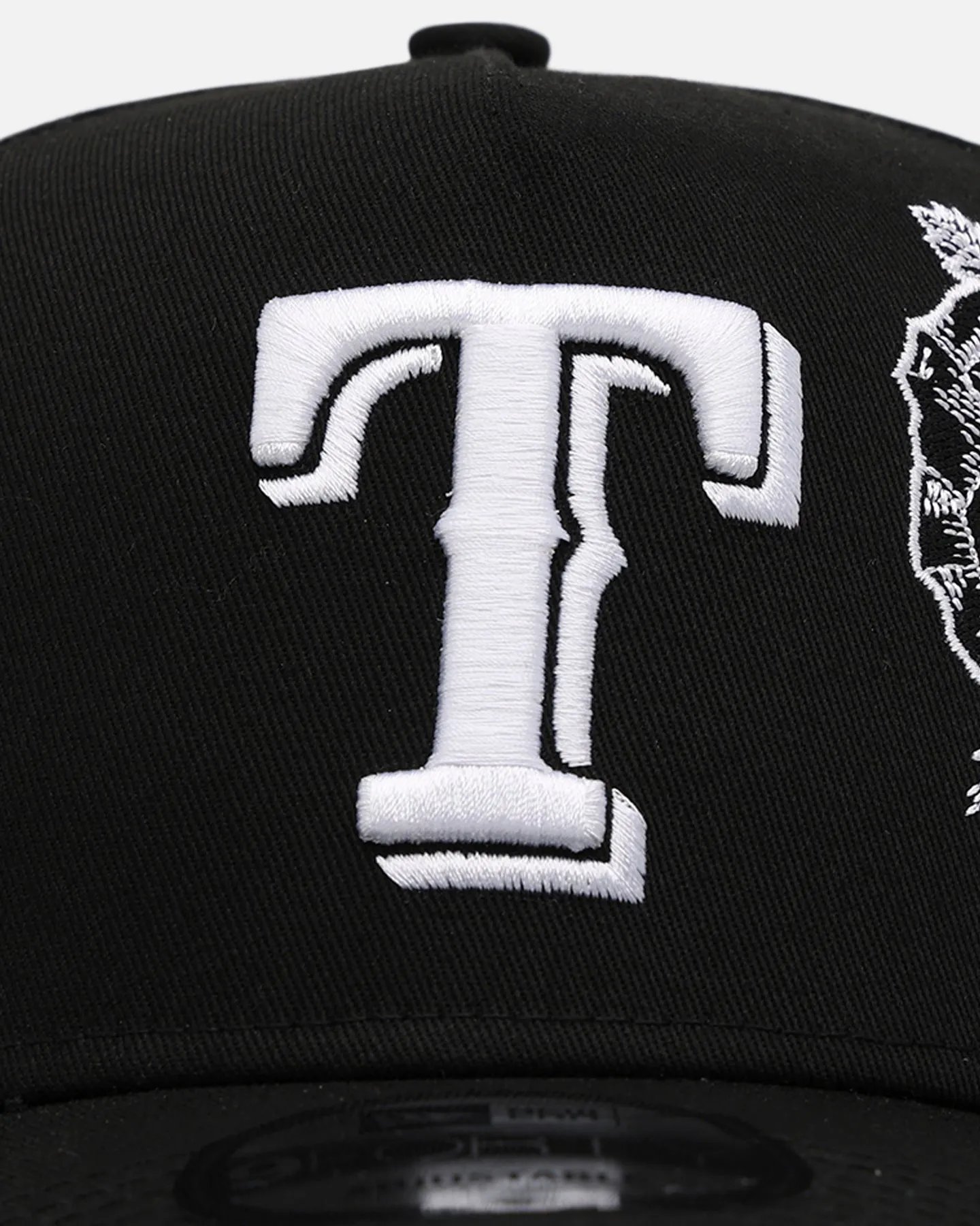 New Era Texas Rangers 'Ornate Rose' 9FORTY A-Frame Snapback Black/White sold by Culture Kings product image thumbnail 5