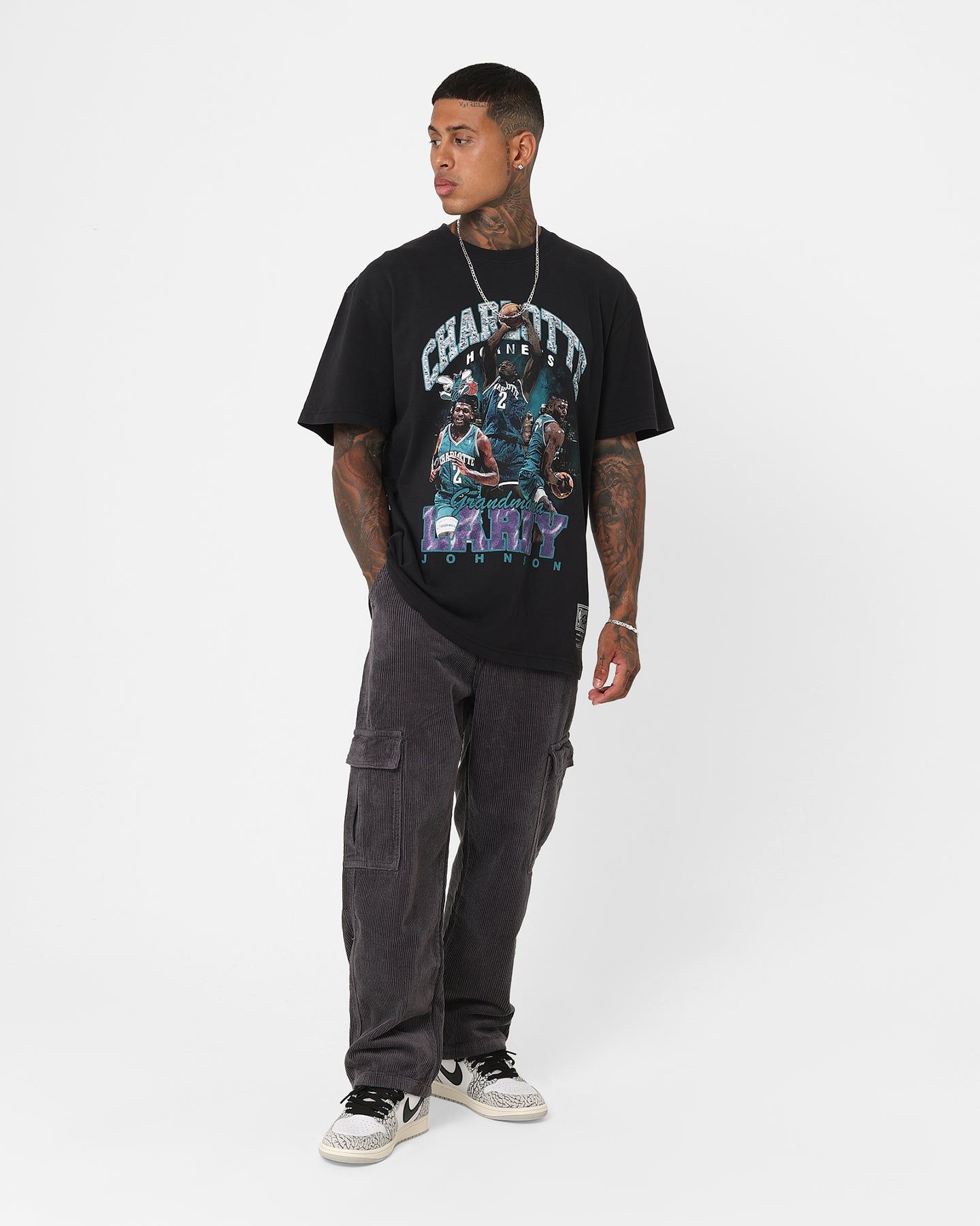 Mitchell & Ness Charlotte Hornets Larry Johnson Bling T-Shirt Black sold by Culture Kings product image thumbnail 2