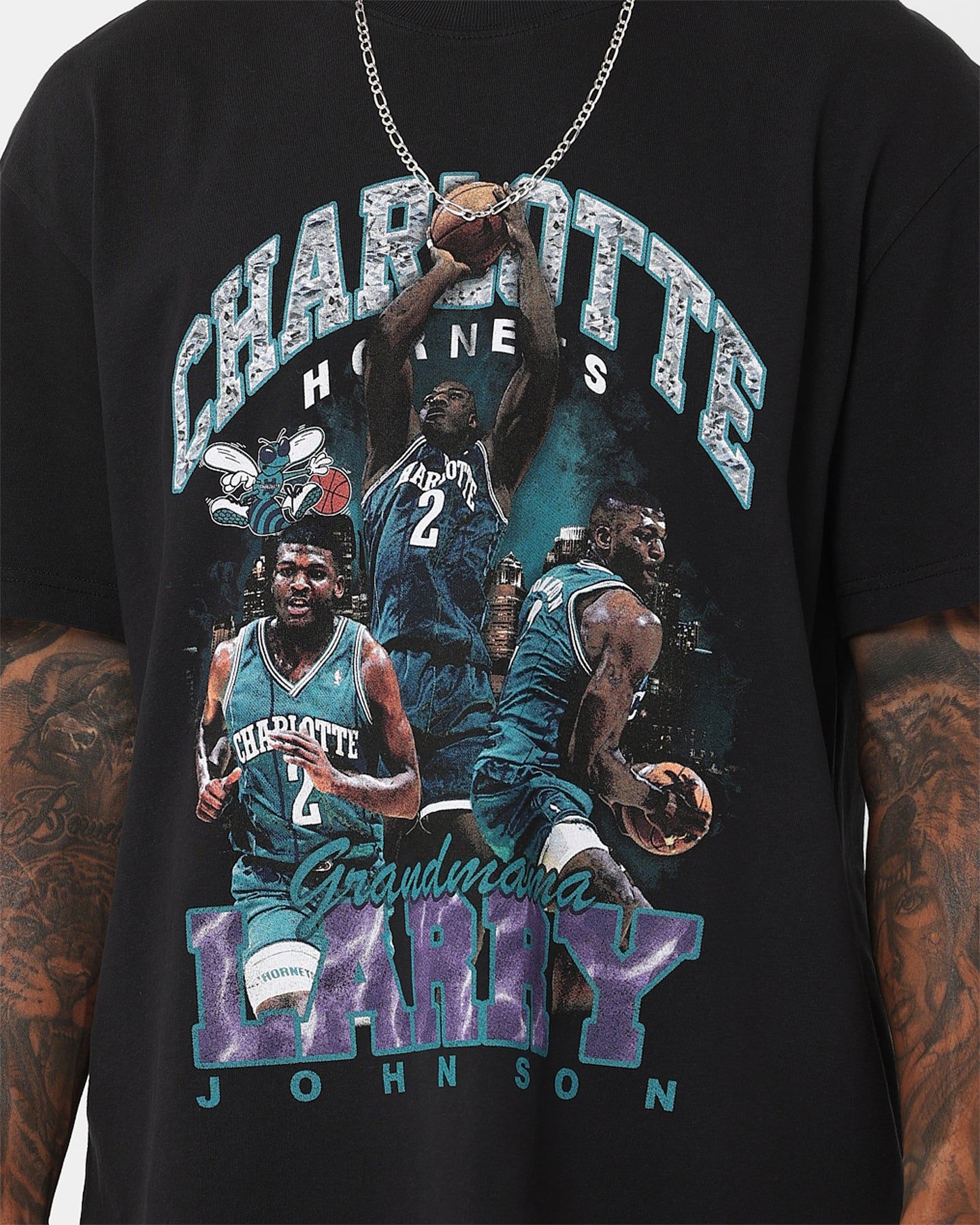 Mitchell & Ness Charlotte Hornets Larry Johnson Bling T-Shirt Black sold by Culture Kings product image thumbnail 3