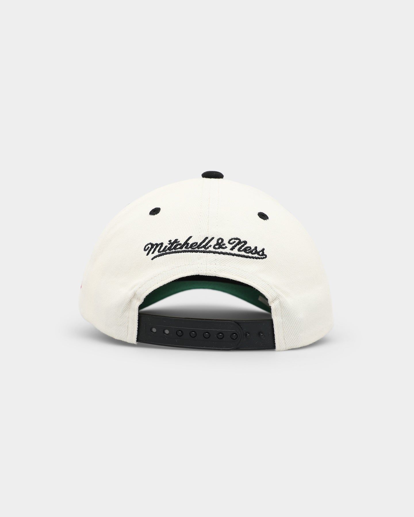 Mitchell & Ness Chicago Bulls 'Versus' Utah Jazz Deadstock Snapback Off White/Black sold by Culture Kings product image thumbnail 2