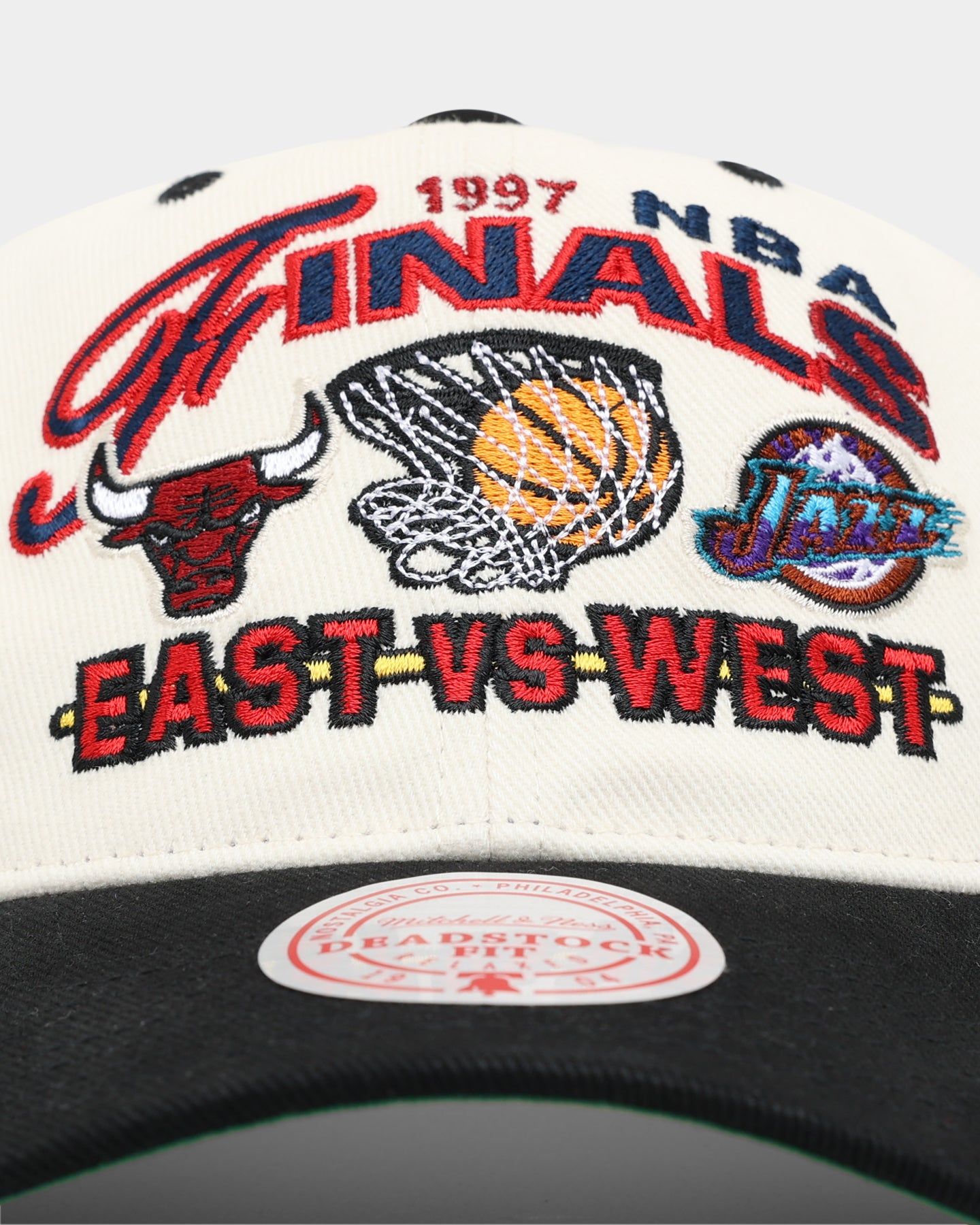 Mitchell & Ness Chicago Bulls 'Versus' Utah Jazz Deadstock Snapback Off White/Black sold by Culture Kings product image thumbnail 5