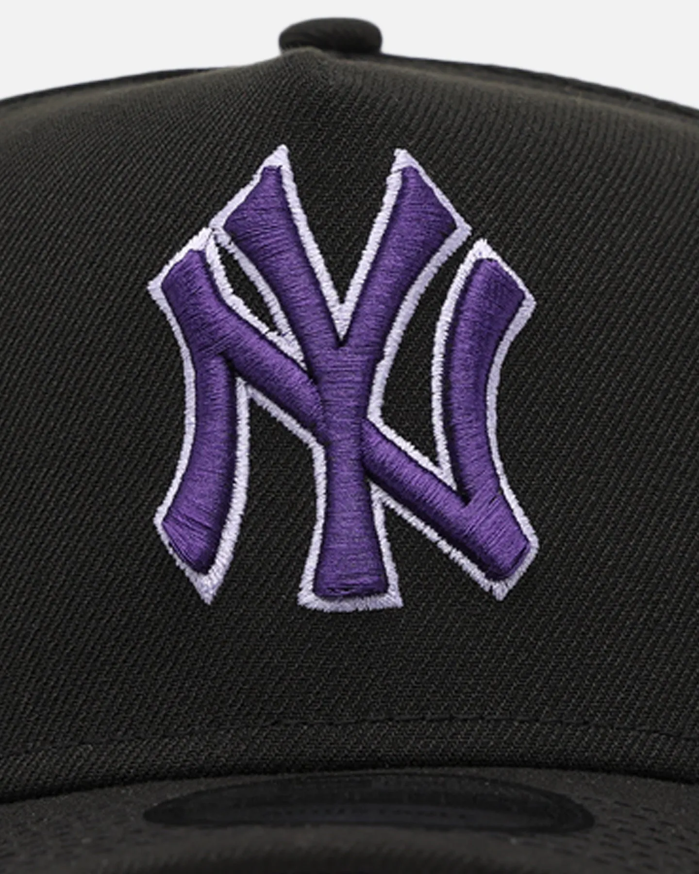 New Era New York Yankees 'Purple Haze' 9FORTY A-Frame Snapback Black/Purple sold by Culture Kings product image thumbnail 5