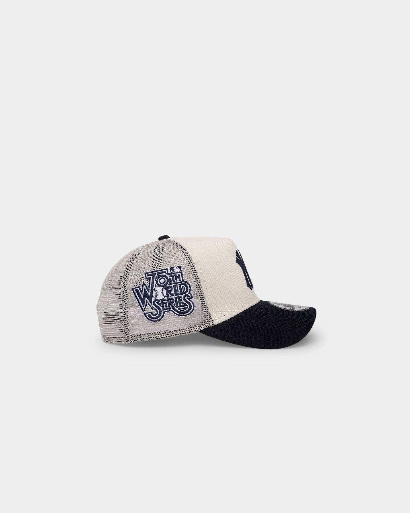 New Era New York Yankees '2-Tone Corduroy' Trucker Snapback Chrome/Navy sold by Culture Kings product image thumbnail 3