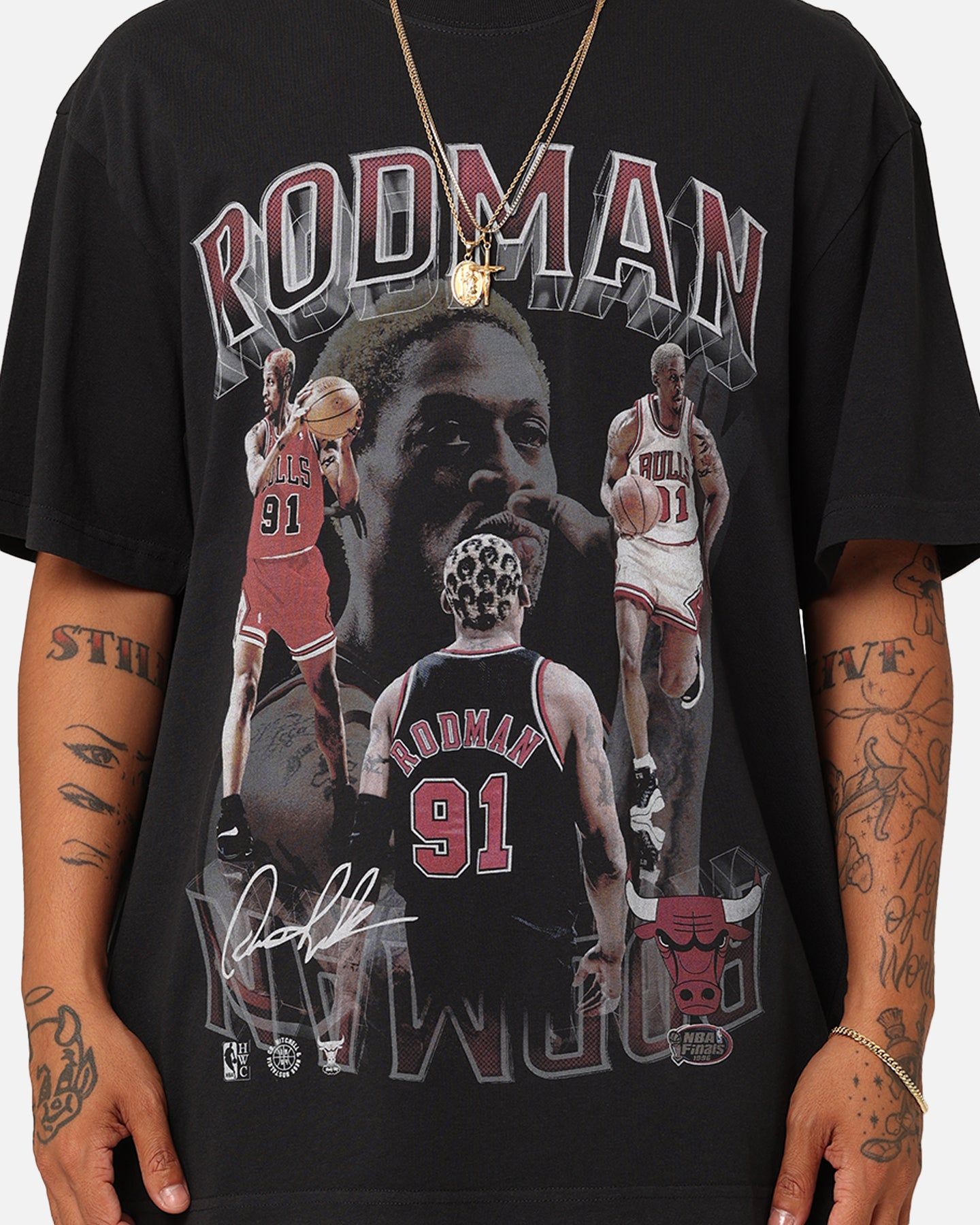 Mitchell & Ness Chicago Bulls Dennis Rodman Player & Stats T-Shirt Black sold by Culture Kings product image thumbnail 4