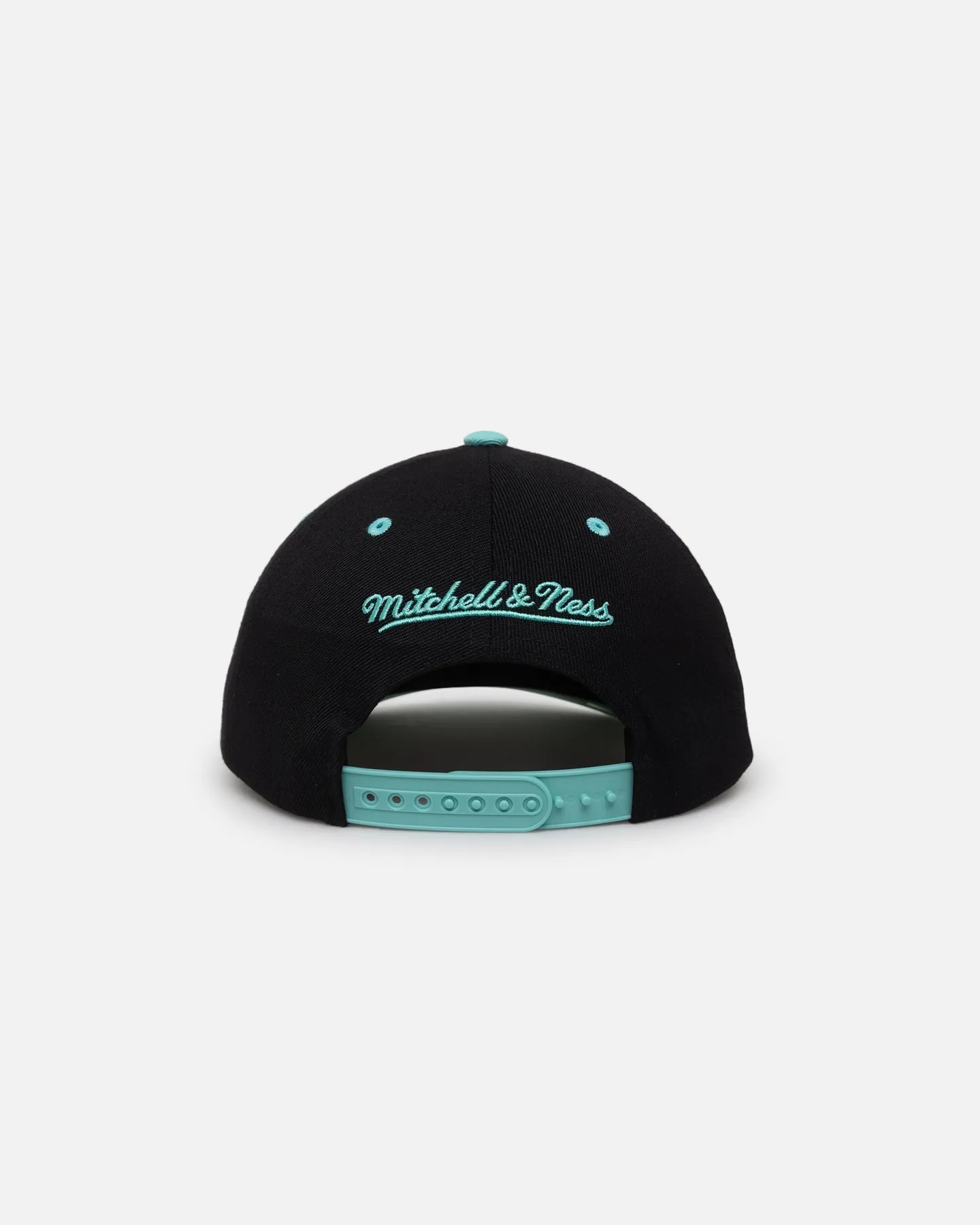 Mitchell & Ness Chicago Bulls "Ice Blue" Script Origin Snapback Black/Ice Blue sold by Culture Kings product image thumbnail 2
