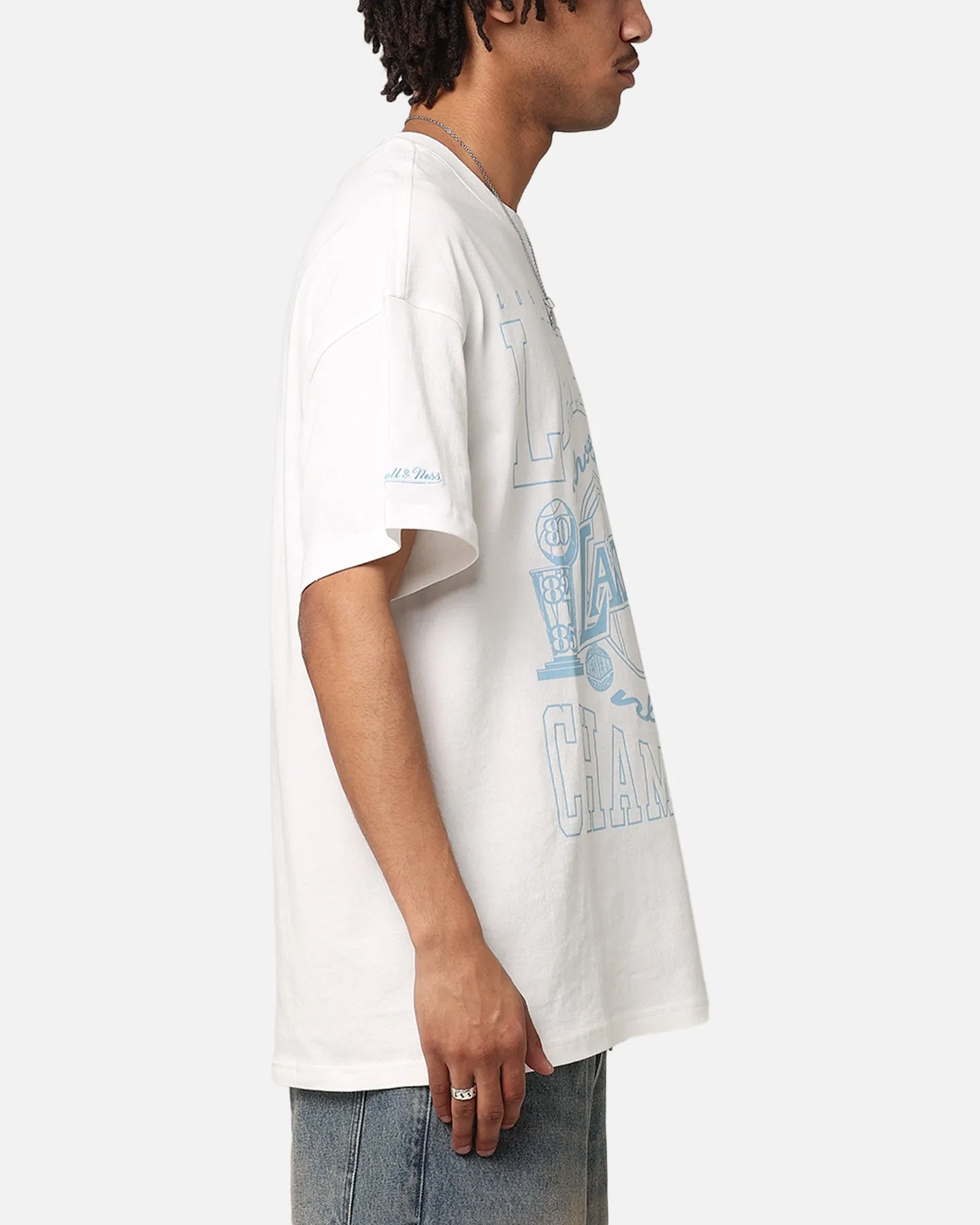 Mitchell & Ness Los Angeles Lakers World Champions T-Shirt Vintage White sold by Culture Kings product image thumbnail 4