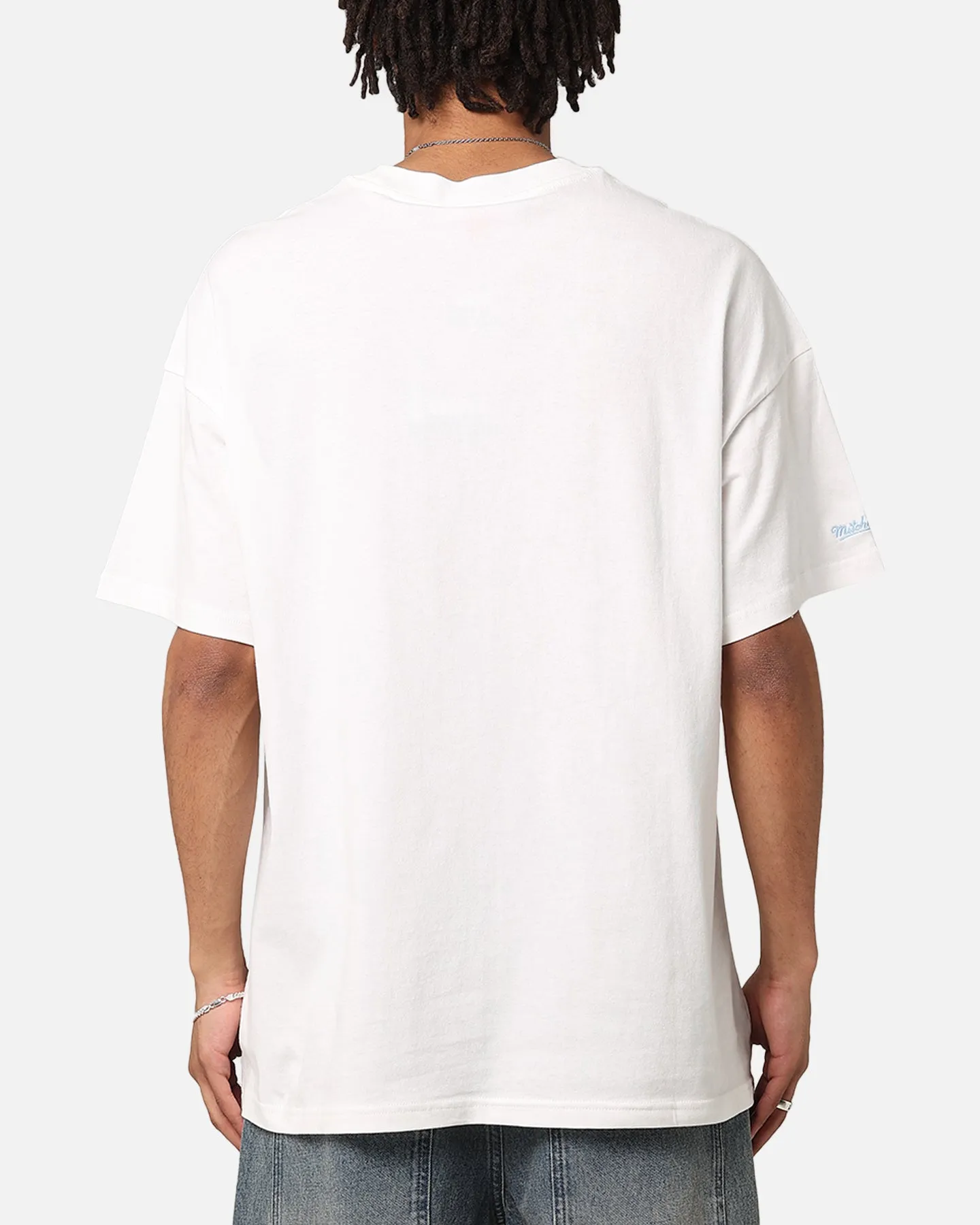 Mitchell & Ness Los Angeles Lakers World Champions T-Shirt Vintage White sold by Culture Kings product image thumbnail 3