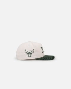 New Era Chicago Bulls 'Currency Corduroy' Golfer Pre-Curved Snapback Chrome White sold by Culture Kings