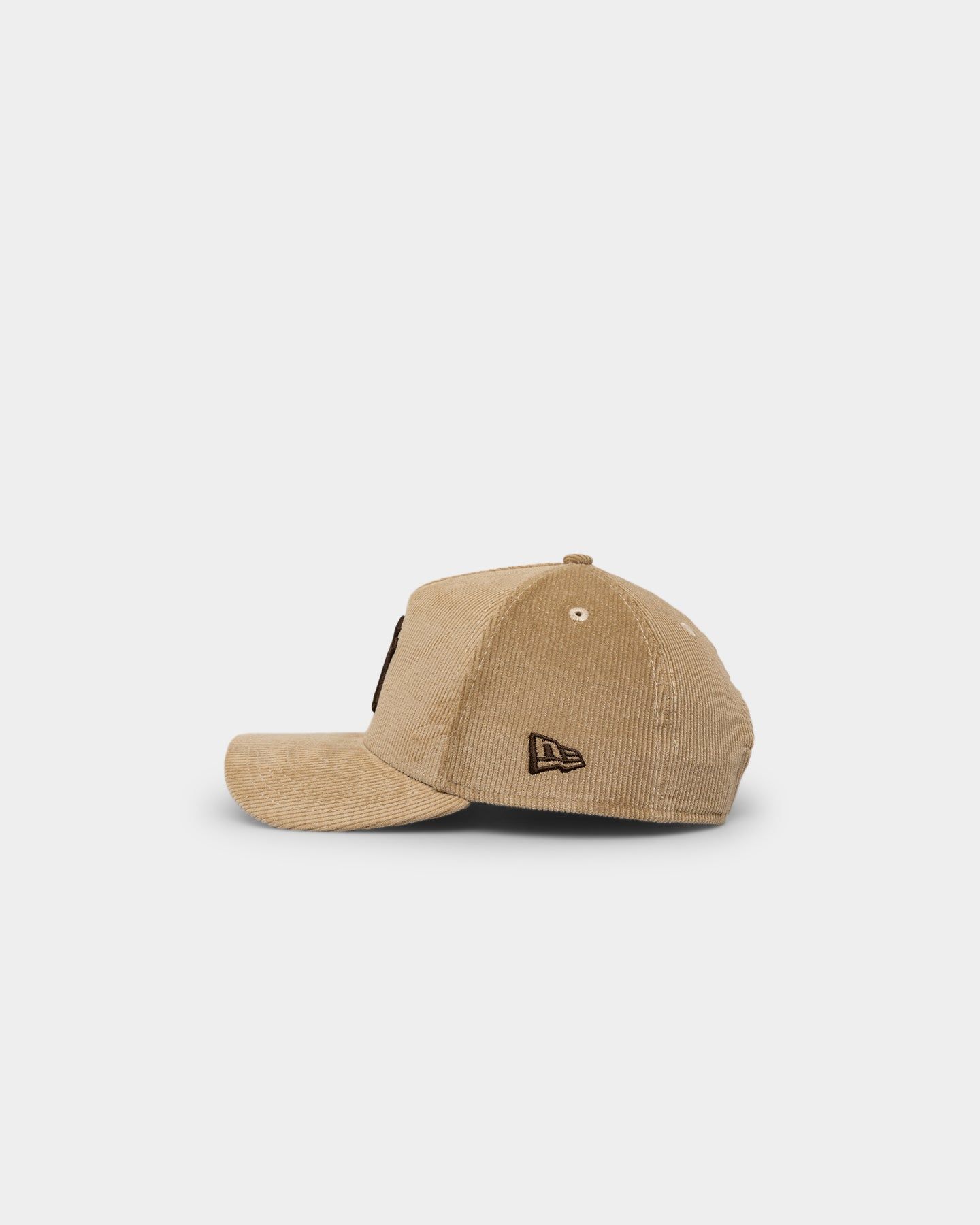 New Era New York Yankees 'Brown Camel Corduroy' 9FORTY A-Frame Snapback Camel sold by Culture Kings product image thumbnail 4