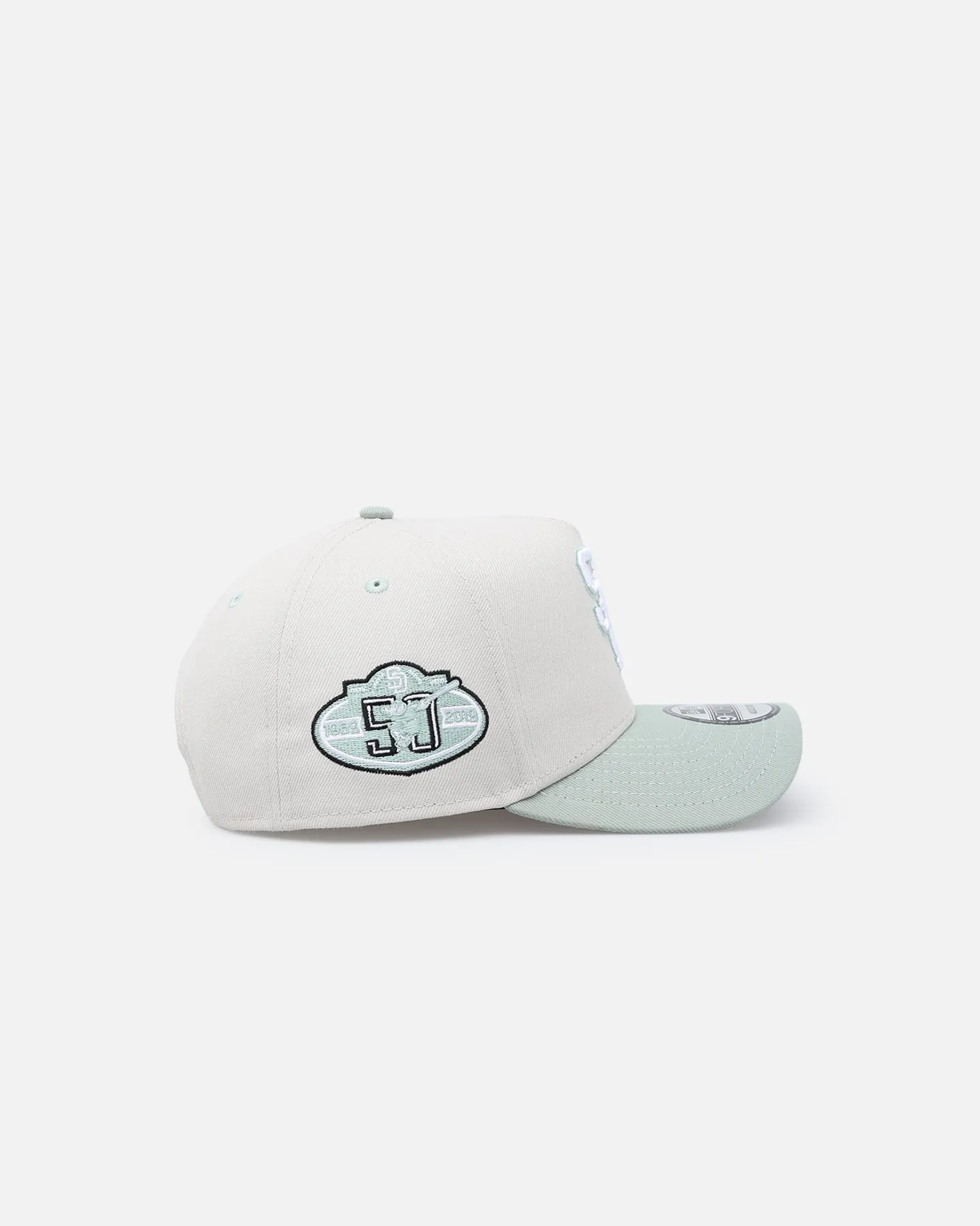 New Era San Diego Padres 'Sea Glass' 9FORTY A-Frame Snapback Stone/Green sold by Culture Kings product image thumbnail 3