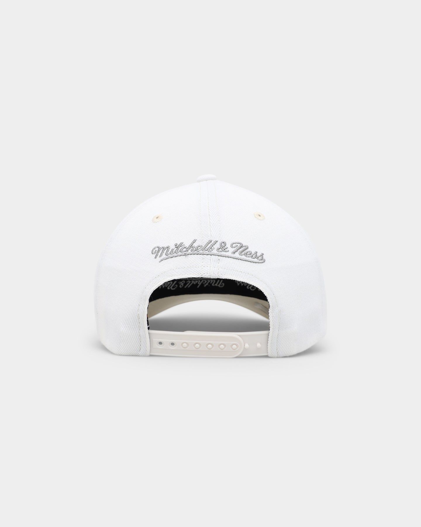 Mitchell & Ness Las Vegas Raiders 'State Of Mind' Snapback Vintage White sold by Culture Kings product image thumbnail 2