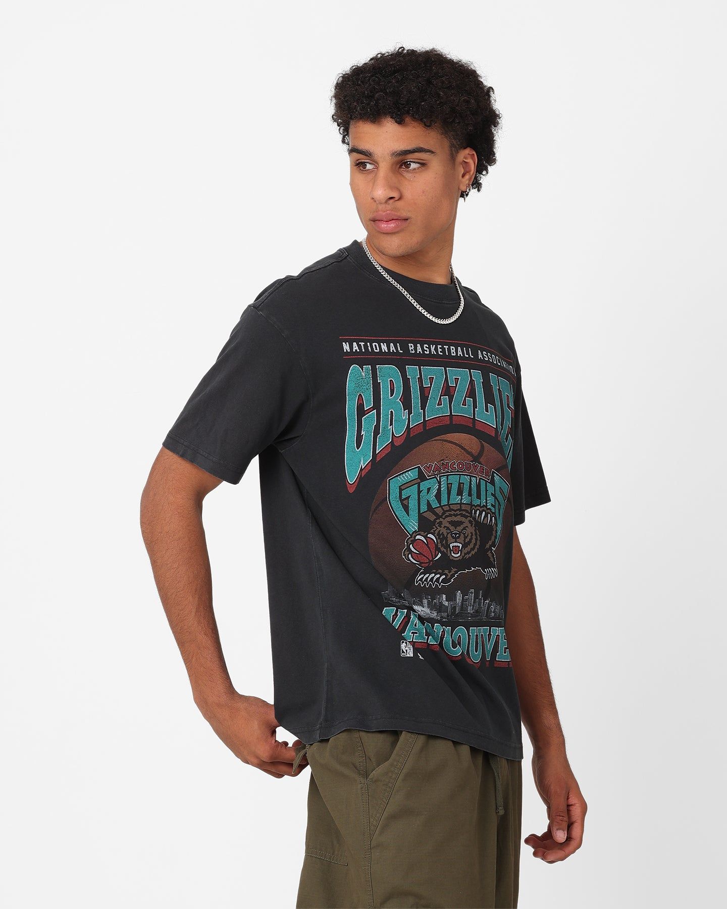 Mitchell & Ness Vancouver Grizzlies Skyline T-Shirt Faded Black sold by Culture Kings product image thumbnail 5