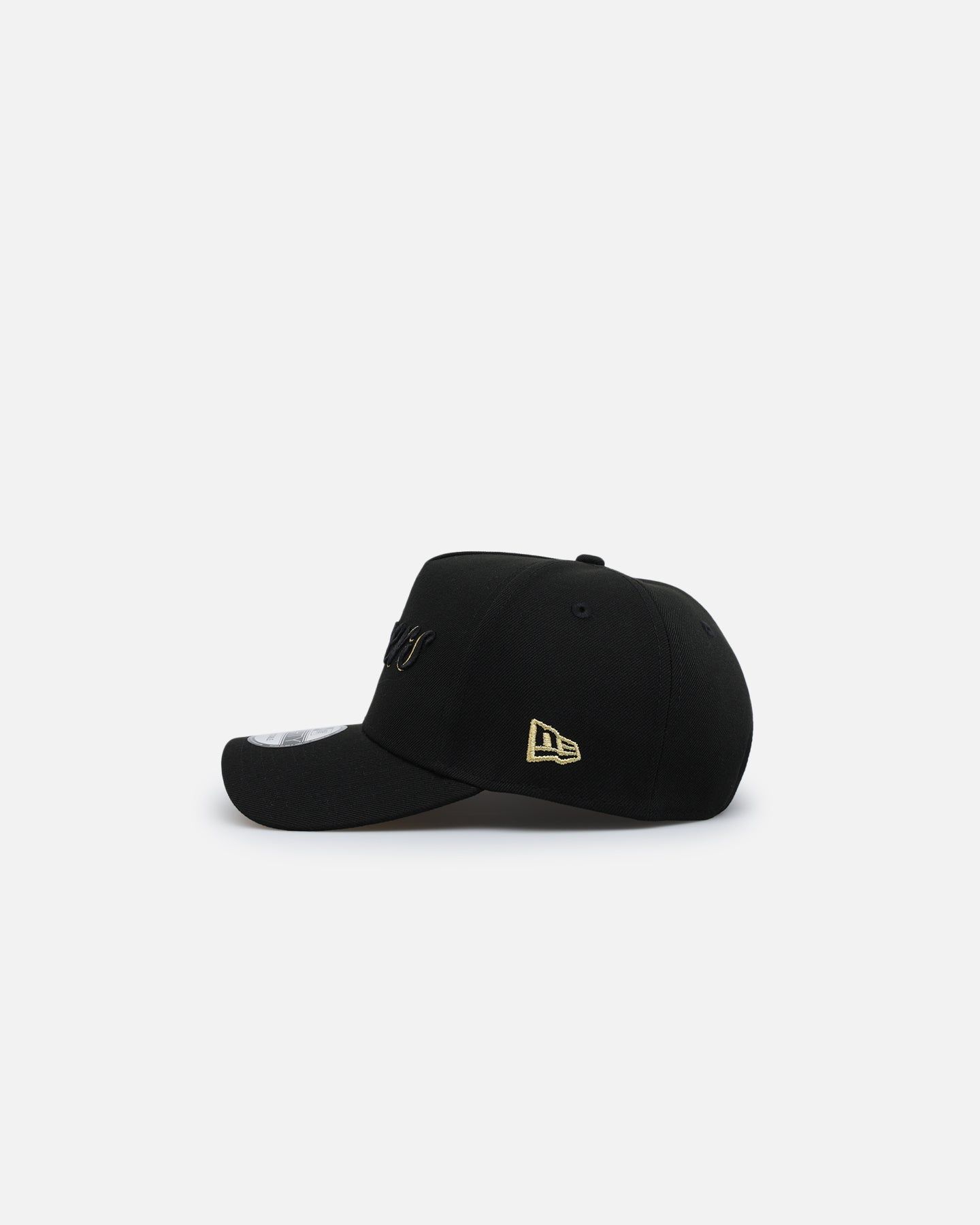 New Era Philadelphia 76ers 'NBA Gold Links' 9FORTY A-Frame Snapback Black/Gold sold by Culture Kings product image thumbnail 4
