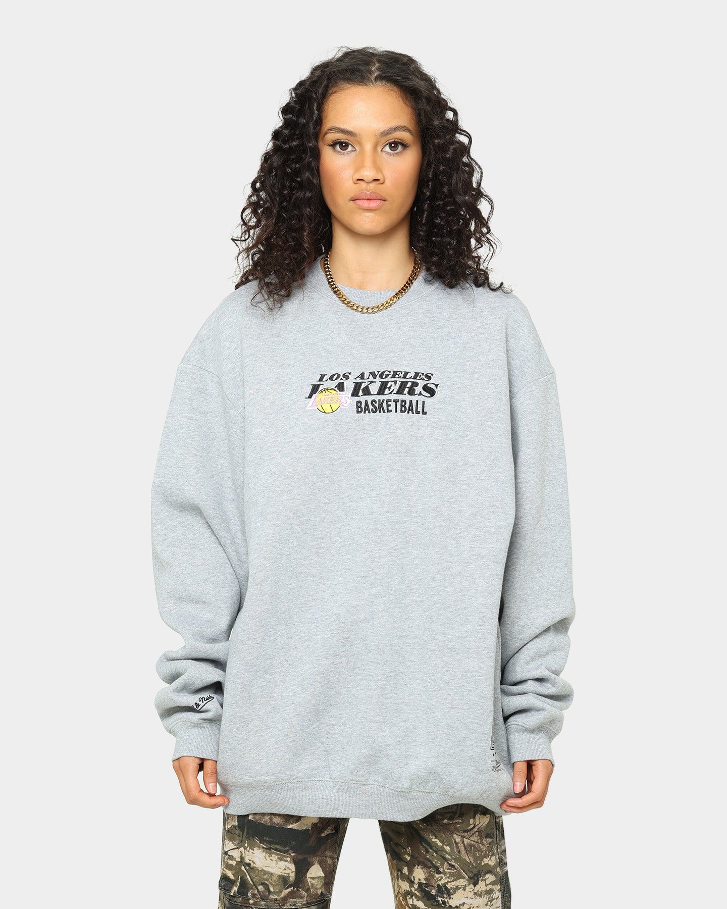 Mitchell & Ness Los Angeles Lakers Vintage Line Up Crewneck Grey Marle sold by Culture Kings product image thumbnail 3