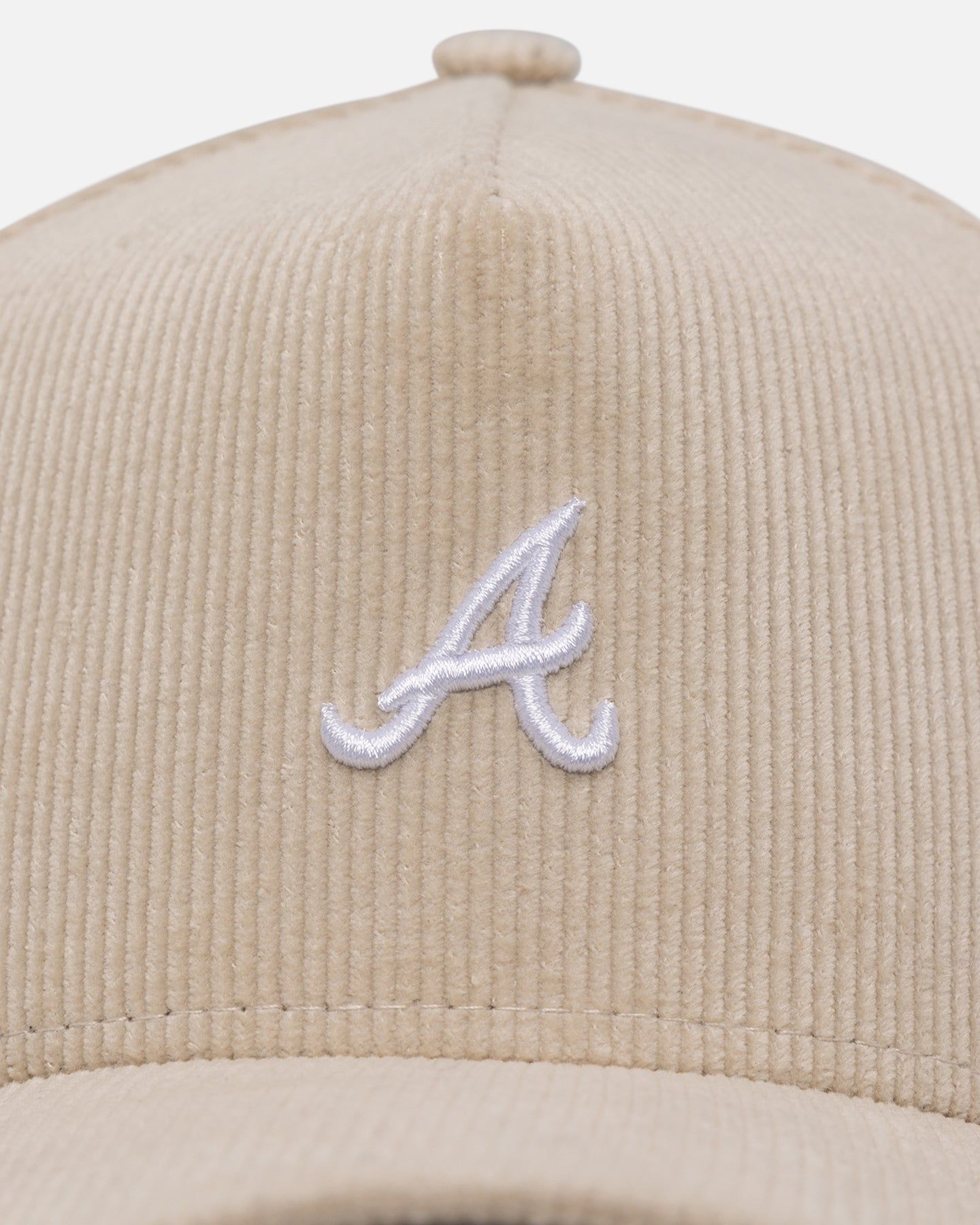 New Era Atlanta Braves 'Micro Cord Cream' 9FORTY A-Frame Snapback Cream/White sold by Culture Kings product image thumbnail 5