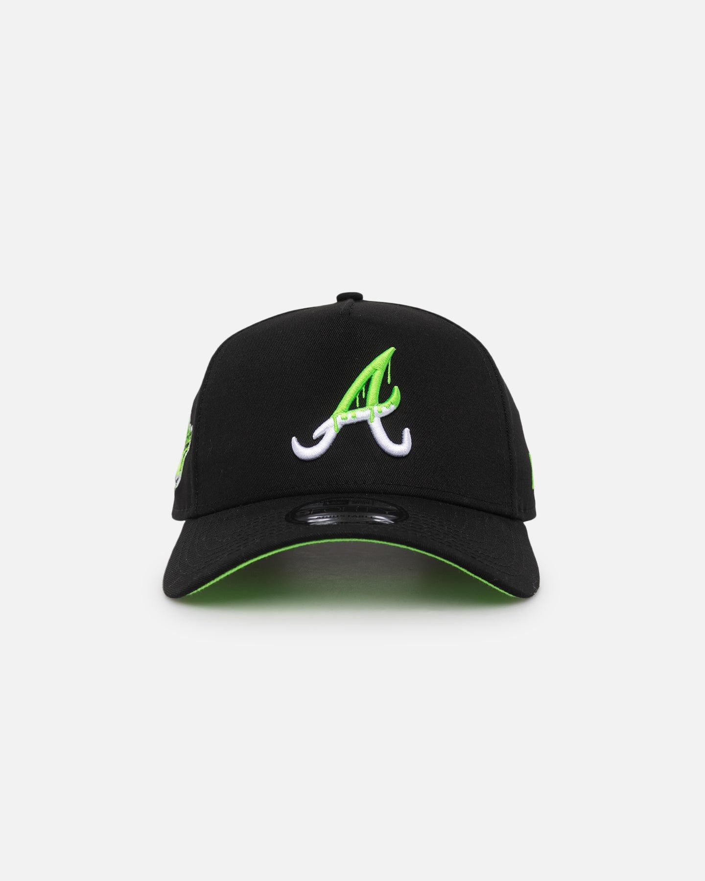 New Era Atlanta Braves "Drip Logo" 9FORTY A-Frame Snapback Black/White/Green sold by Culture Kings