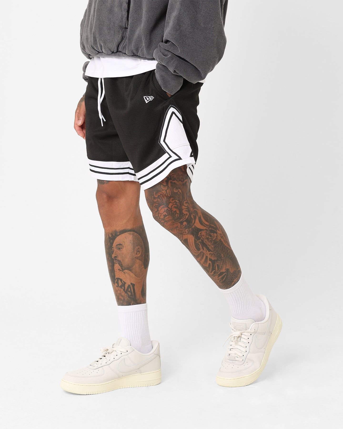 New Era Diamond Tipping Shorts Black sold by Culture Kings product image thumbnail 6