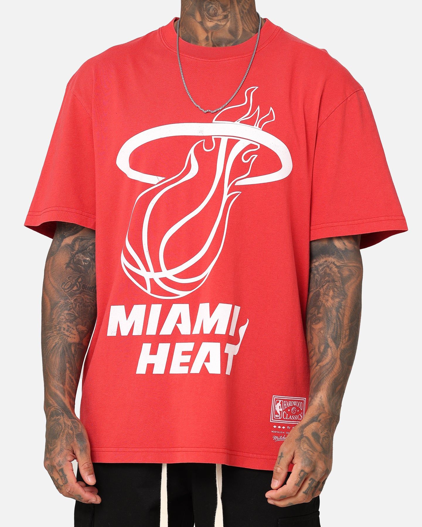 Mitchell & Ness Miami Heat XL Logo One Colour T-Shirt Faded Red sold by Culture Kings product image thumbnail 3