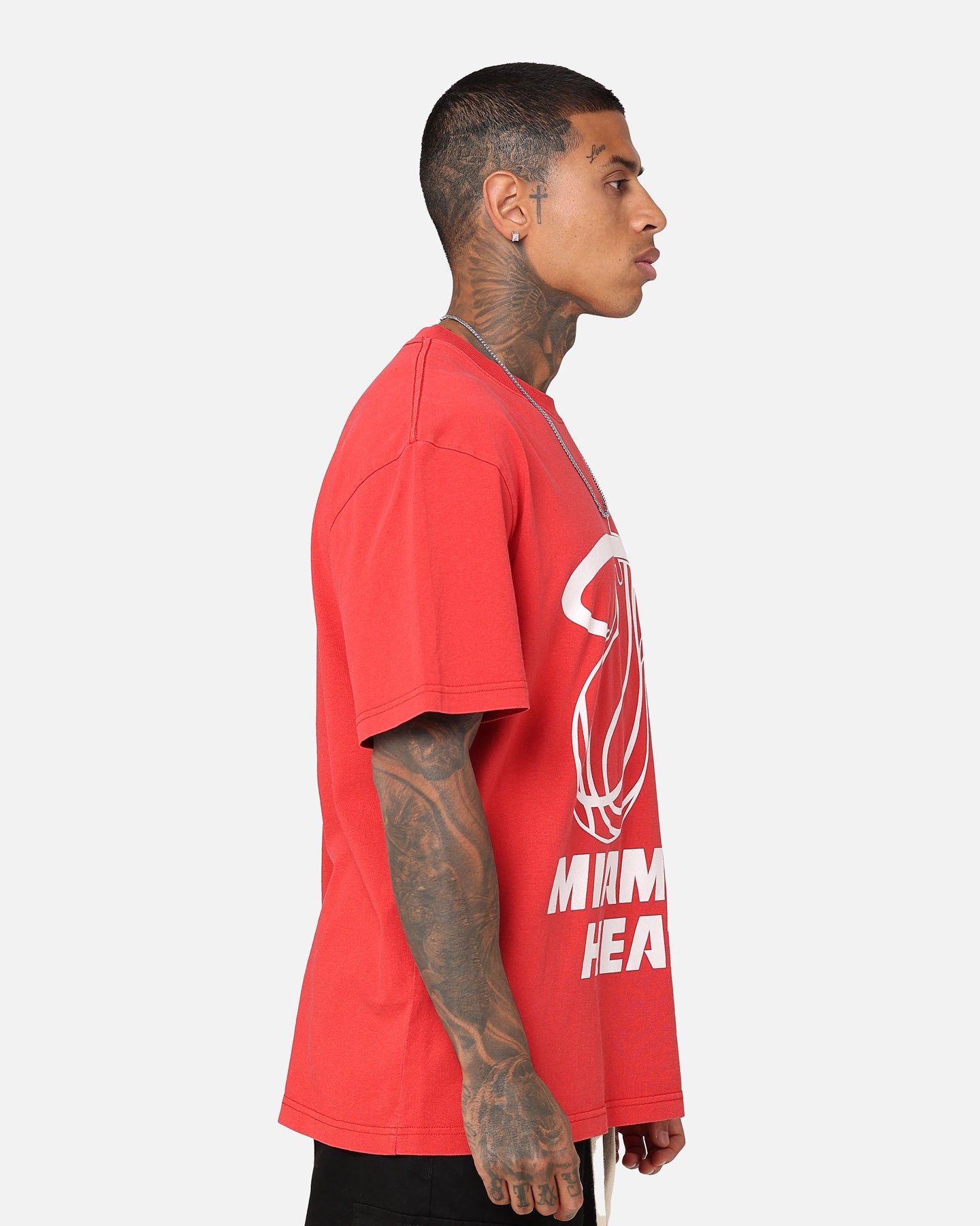 Mitchell & Ness Miami Heat XL Logo One Colour T-Shirt Faded Red sold by Culture Kings product image thumbnail 5