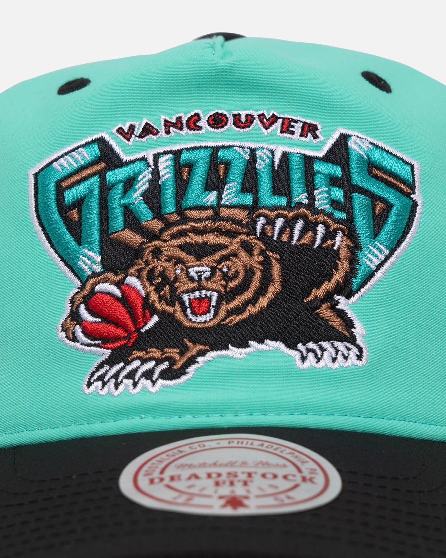 Mitchell & Ness Memphis Grizzlies Nylon Deadstock 2-Tone Snapback Bright Aqua/Black sold by Culture Kings product image thumbnail 5