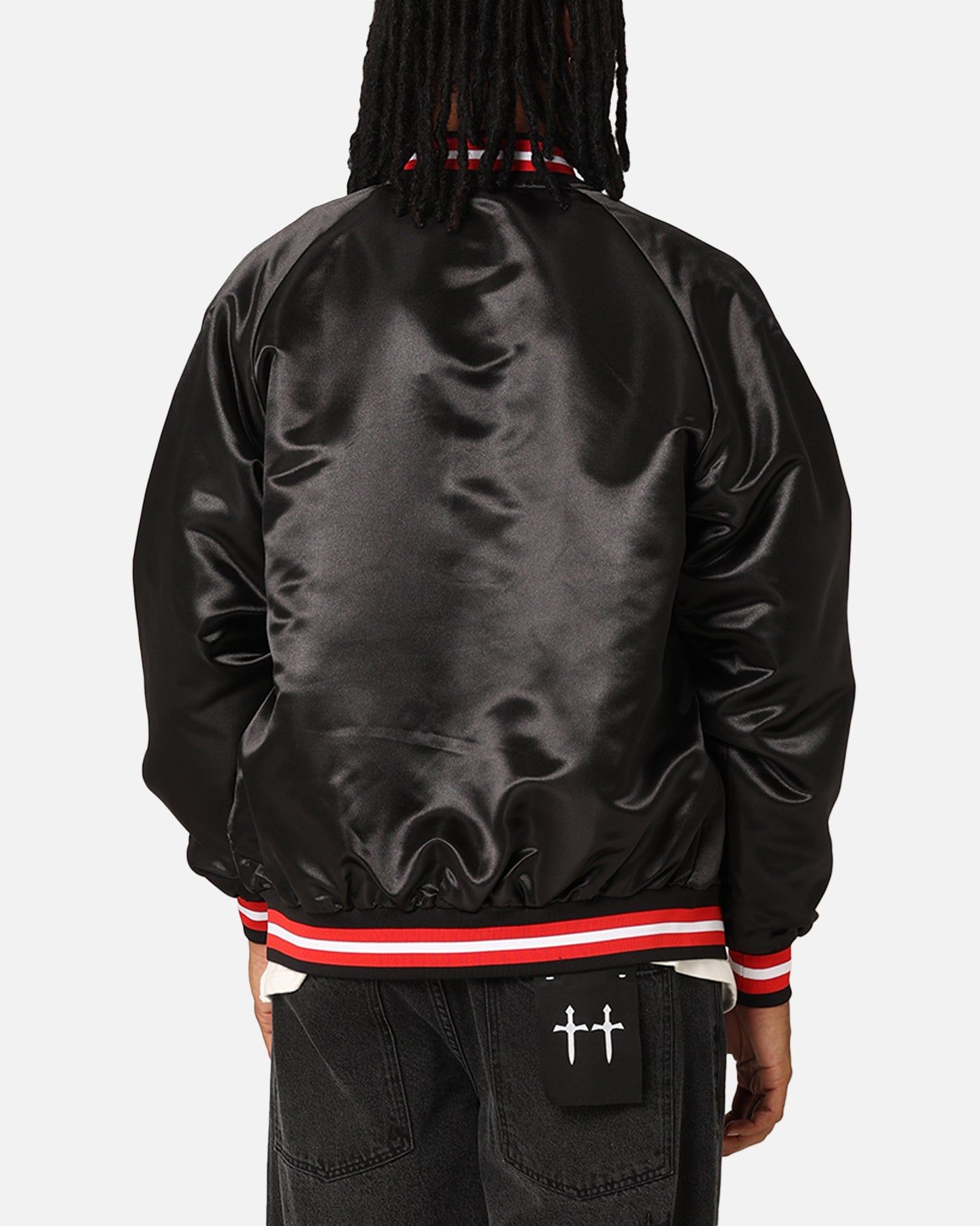 Mitchell & Ness Chicago Bulls Lightweight Satin Jacket Black sold by Culture Kings product image thumbnail 3