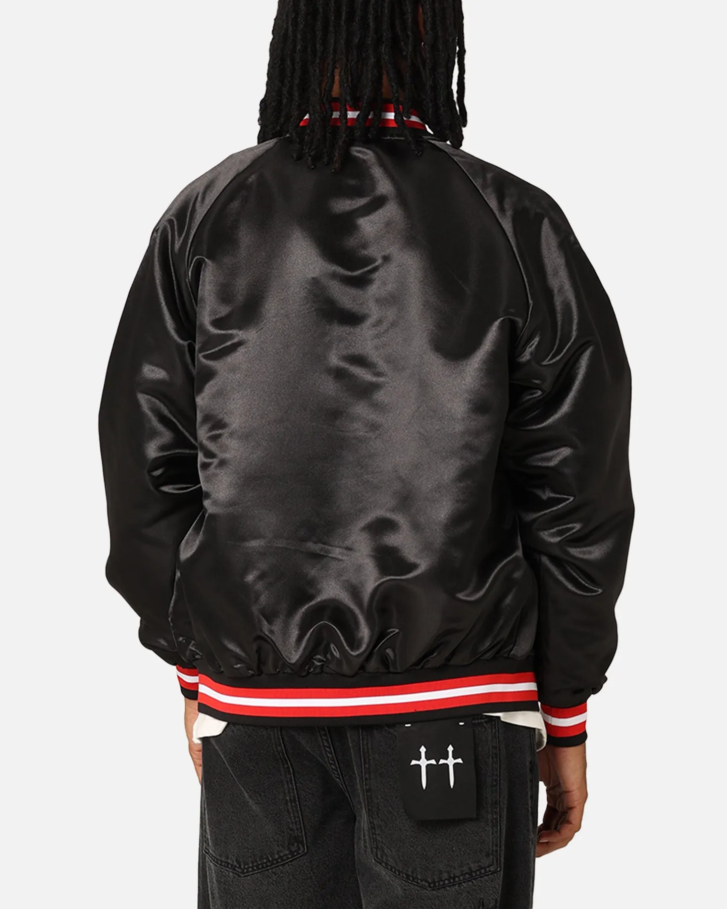 Mitchell & Ness Chicago Bulls Lightweight Satin Jacket Black sold by Culture Kings product image thumbnail 3