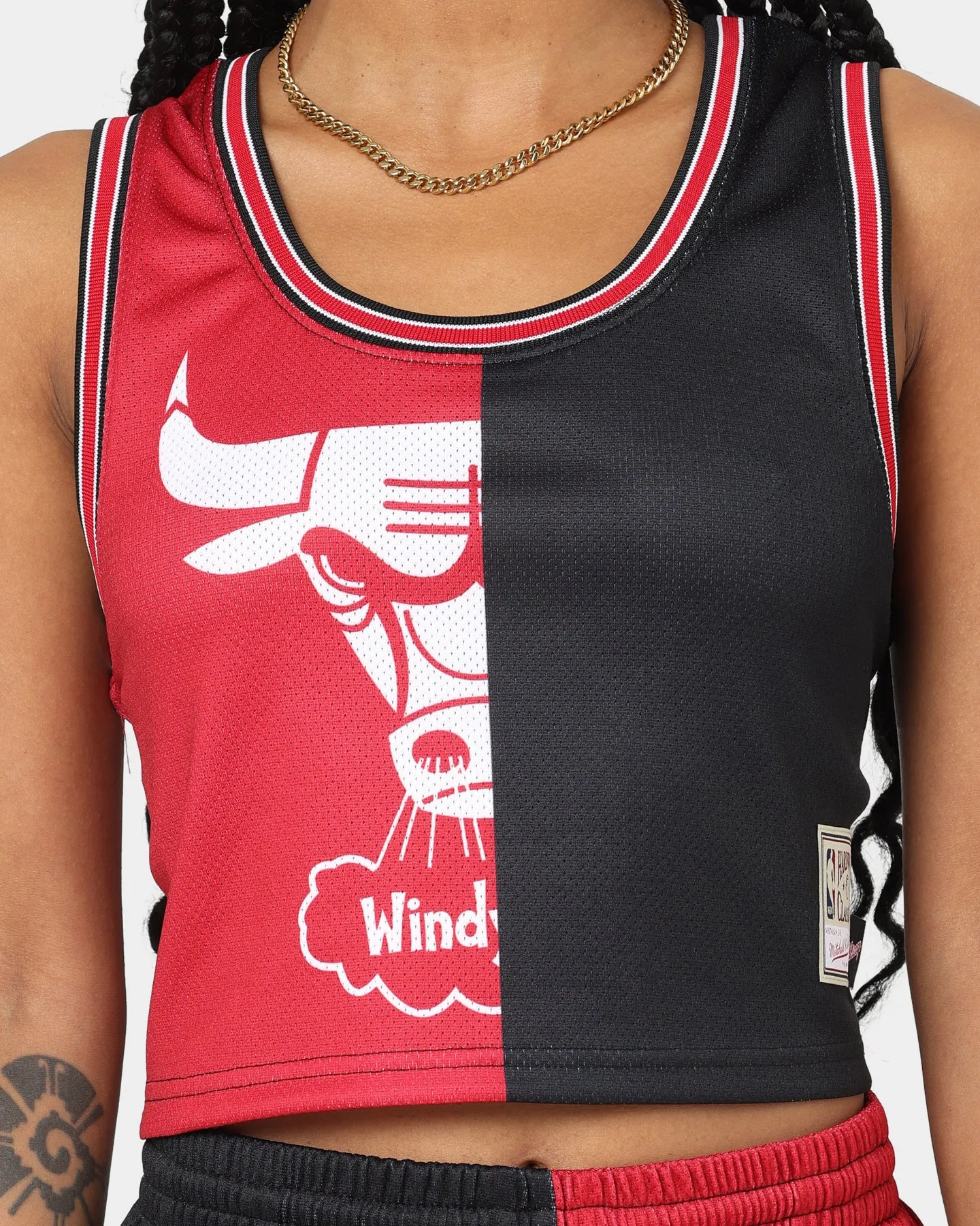 Mitchell & Ness Women's Chicago Bulls Big Face 5.0 Crop Tank Top Red sold by Culture Kings product image thumbnail 3