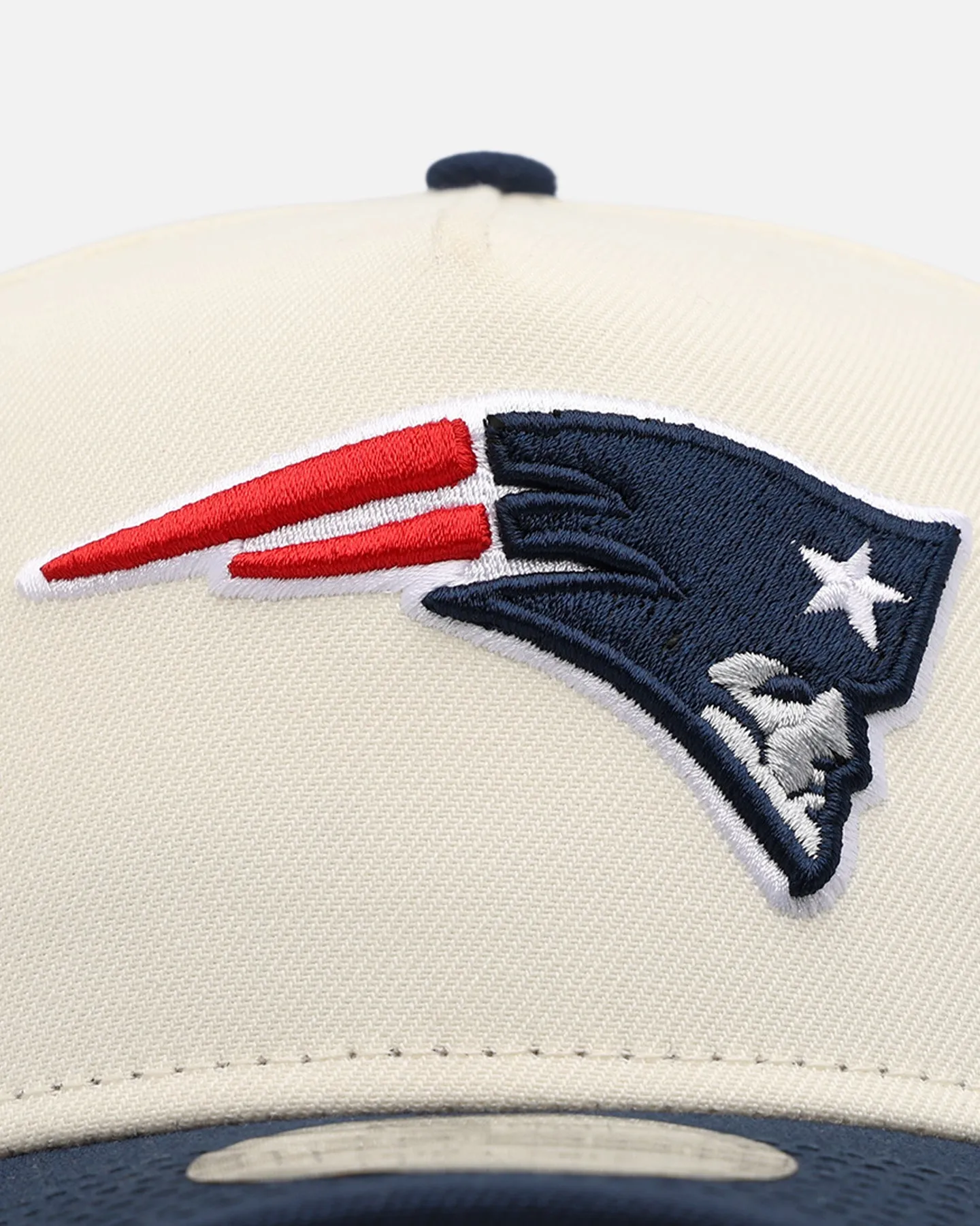 New Era New England Patriots 'NFL Kickoff' 9FORTY A-Frame Snapback Chrome sold by Culture Kings product image thumbnail 5