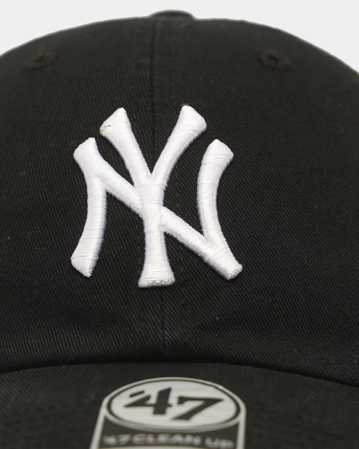 47 Brand New York Yankees 47 Clean Up Strapback Black/White sold by Culture Kings product image thumbnail 5