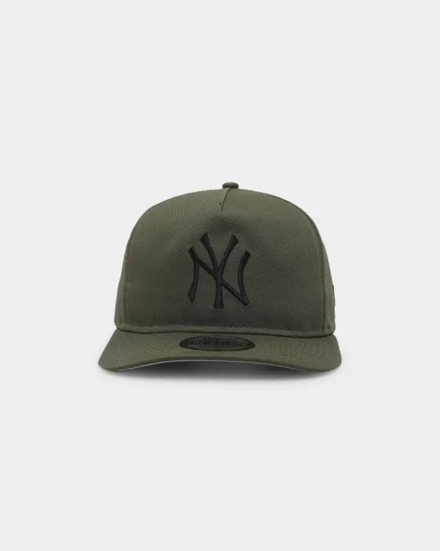 New Era New York Yankees Core Golfer Snapback Olive/Black sold by Culture Kings