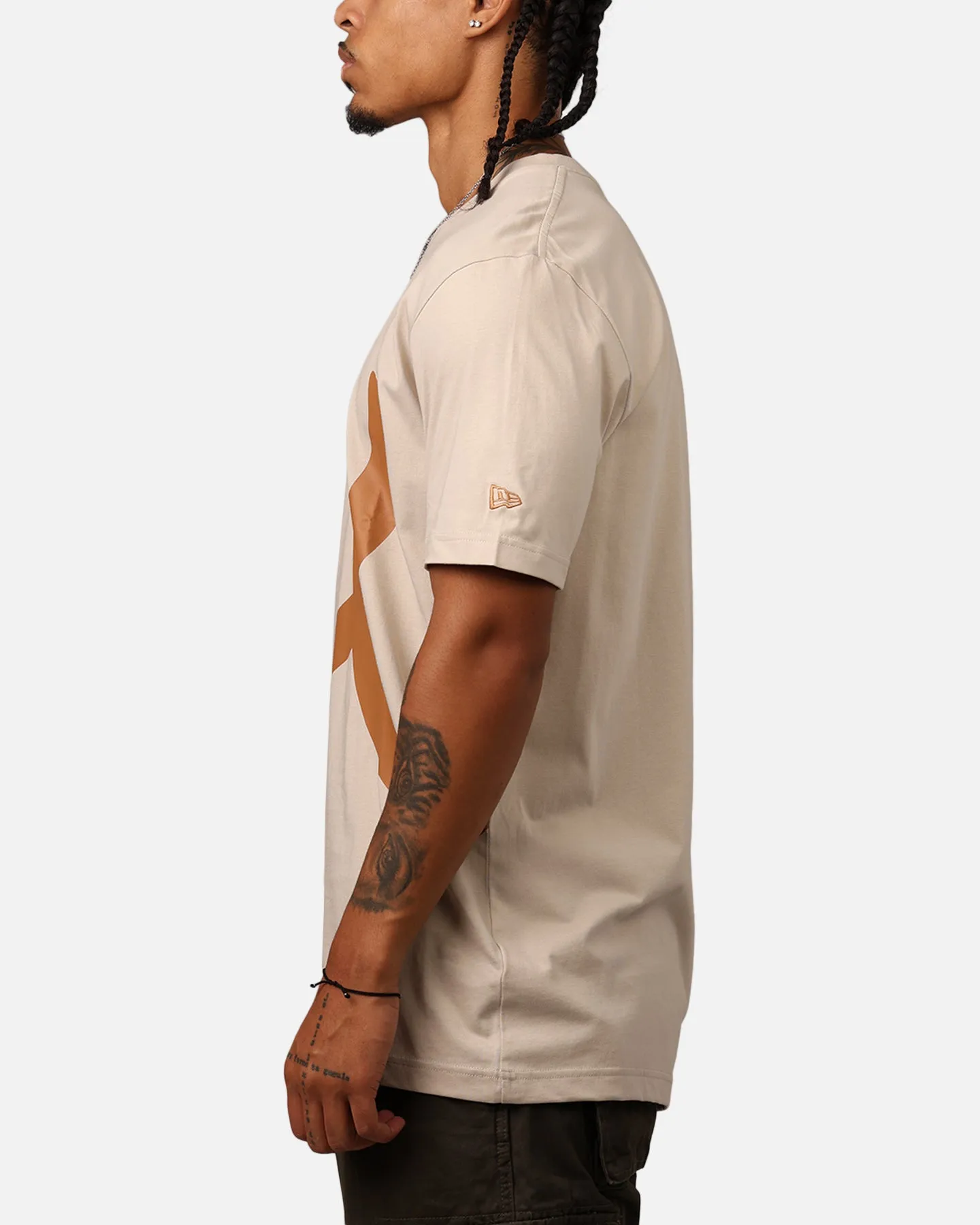 New Era Atlanta Braves Colour Pack T-Shirt Light Beige sold by Culture Kings product image thumbnail 5