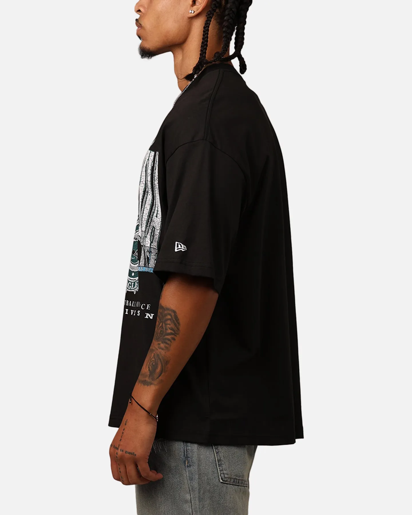 New Era Philadelphia Eagles Oversized Essentials T-Shirt Black sold by Culture Kings product image thumbnail 5