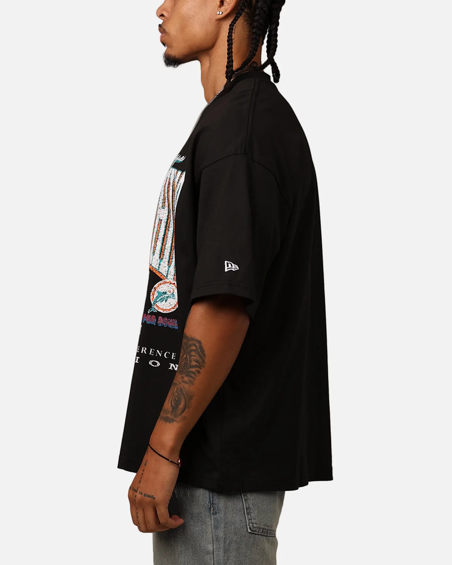 New Era Miami Dolphins Oversized Essentials T-Shirt Black sold by Culture Kings product image thumbnail 4