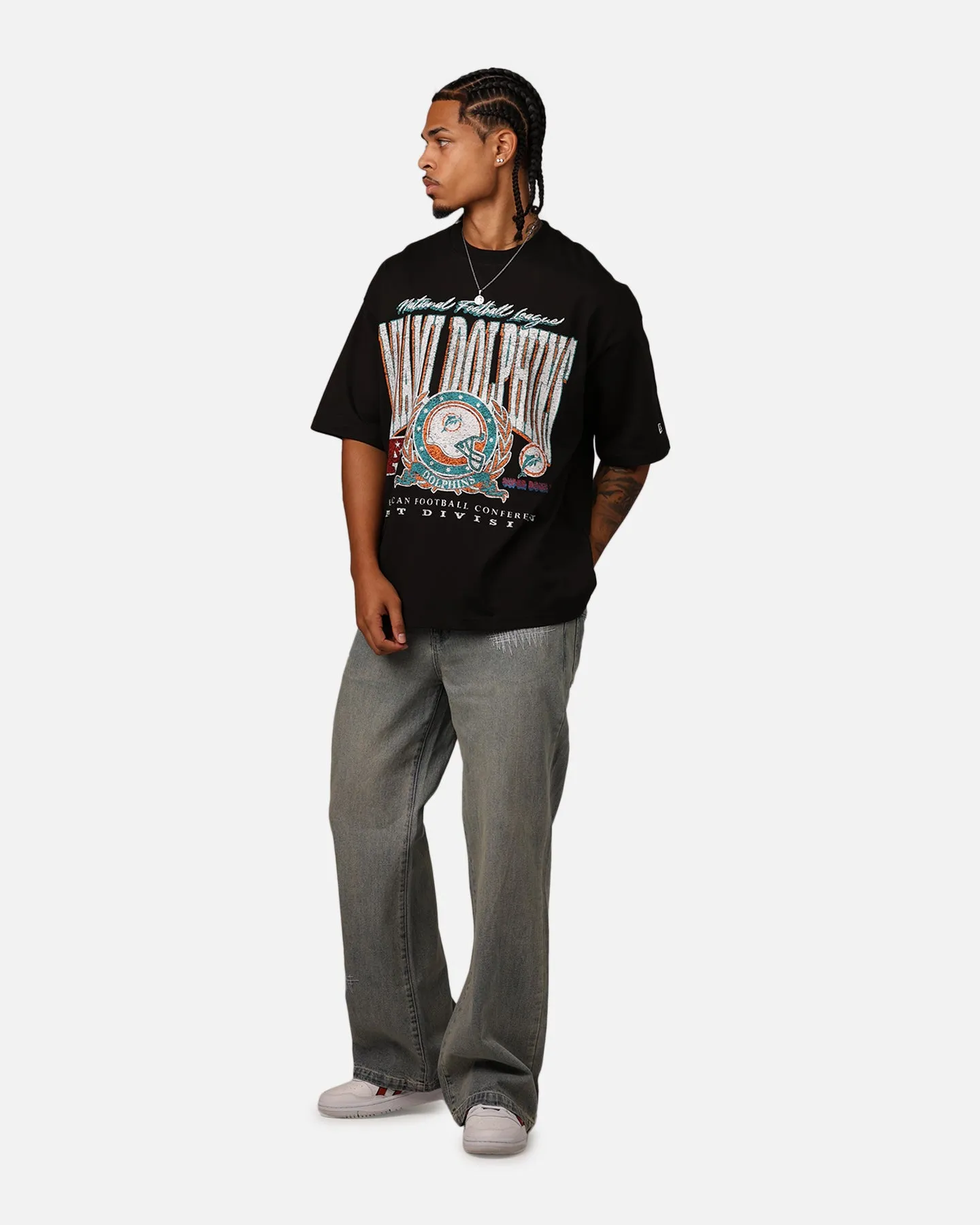 New Era Miami Dolphins Oversized Essentials T-Shirt Black sold by Culture Kings product image thumbnail 2