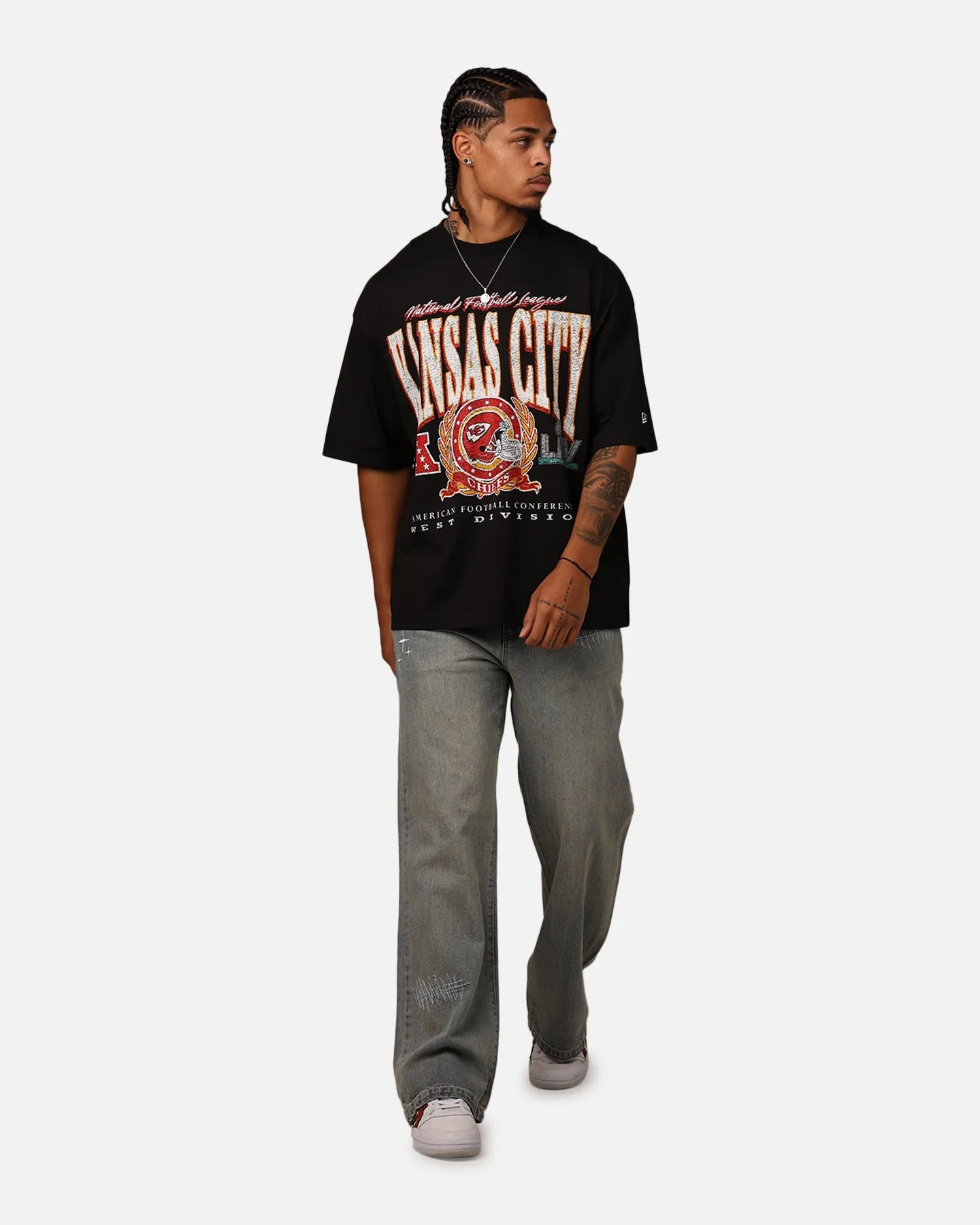 New Era Kansas City Chiefs Oversized Essentials T-Shirt Black sold by Culture Kings product image thumbnail 3