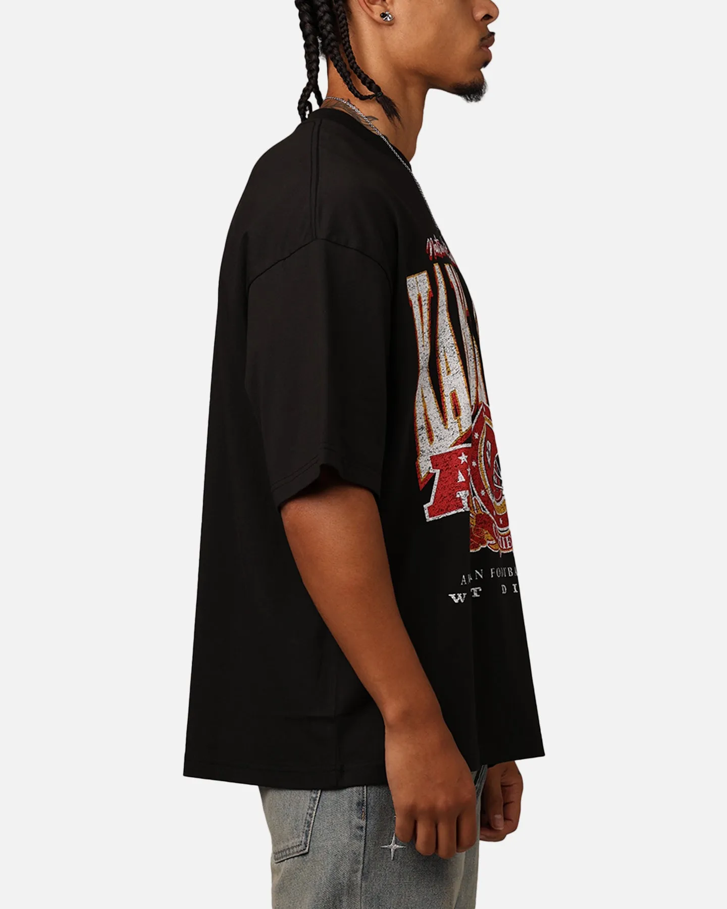 New Era Kansas City Chiefs Oversized Essentials T-Shirt Black sold by Culture Kings product image thumbnail 4