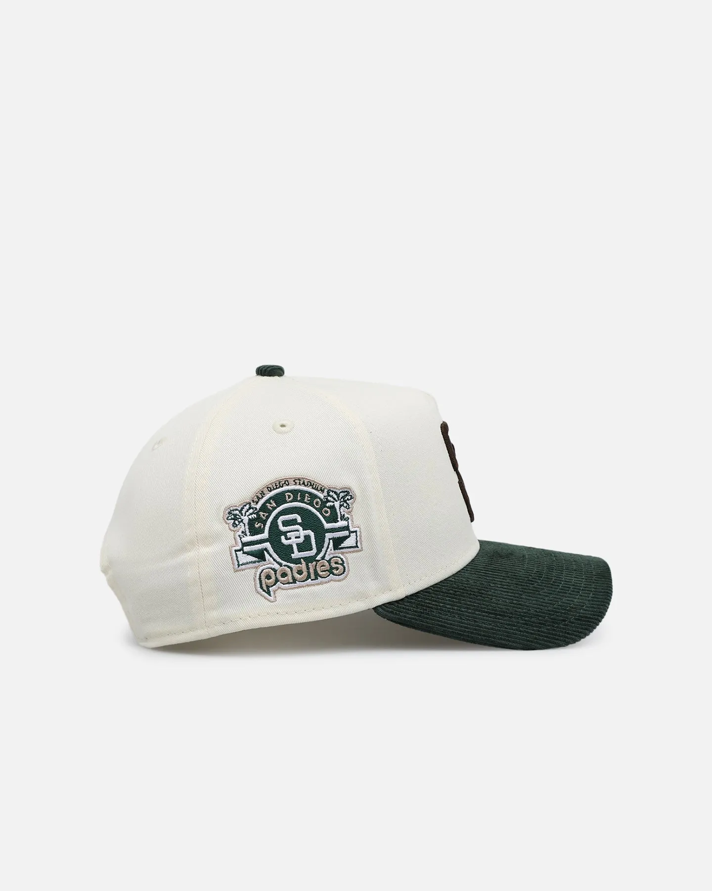 New Era San Diego Padres 'Chrome White Green' Corduroy Visor 9FORTY A-Frame Snapback Chrome sold by Culture Kings product image thumbnail 4
