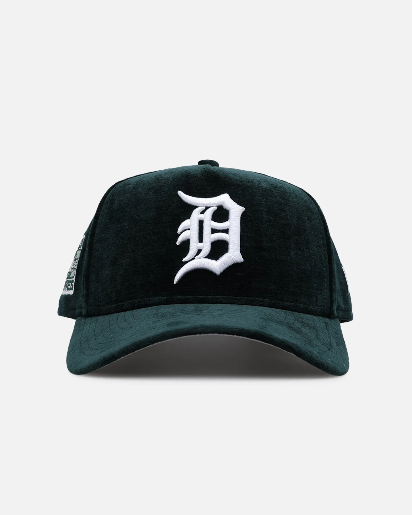 New Era Detroit Tigers 'Plush Chenille' 9FORTY A-Frame Snapback Dark Green sold by Culture Kings