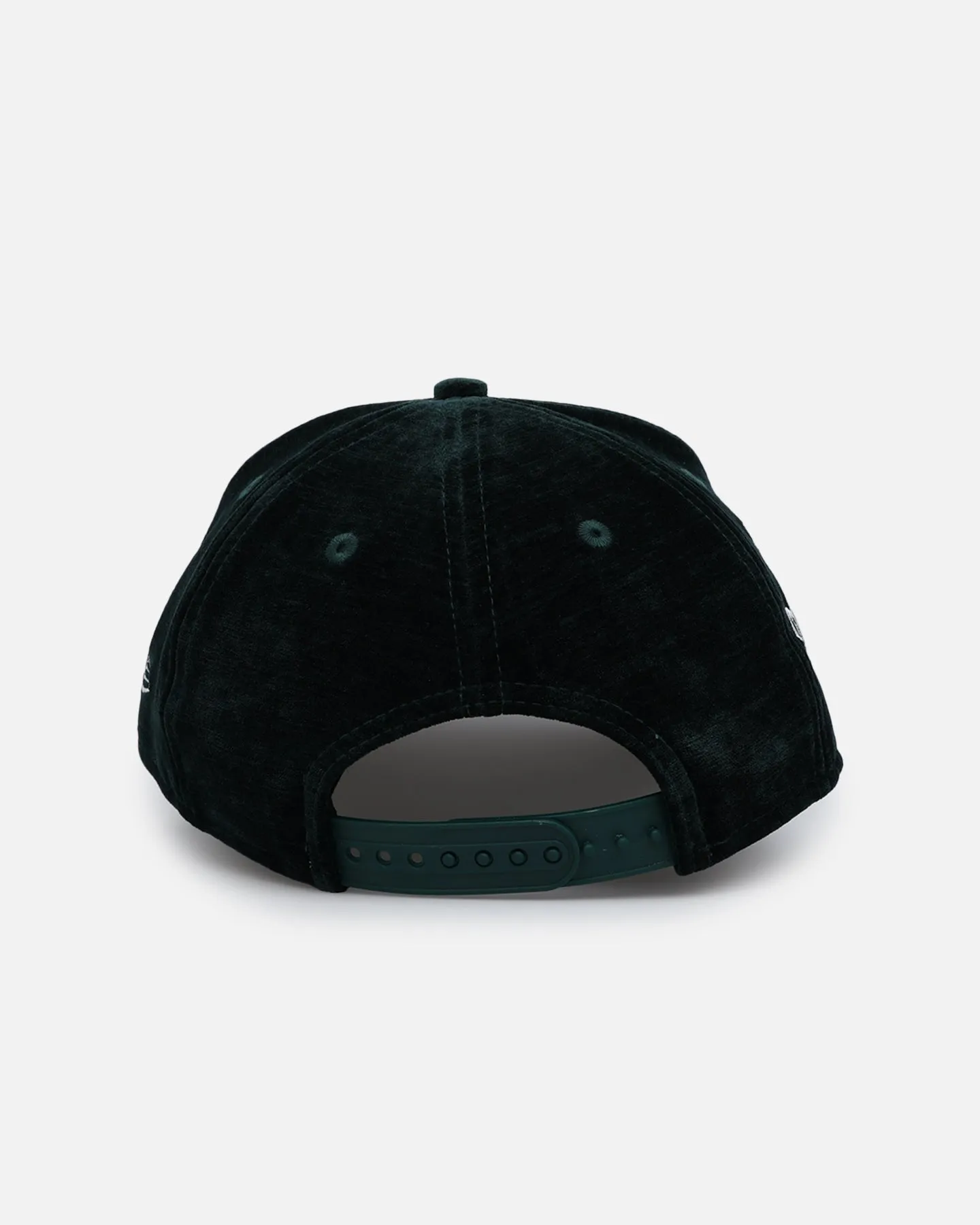 New Era Atlanta Braves 'Plush Chenille' 9FORTY A-Frame Snapback Dark Green sold by Culture Kings product image thumbnail 3