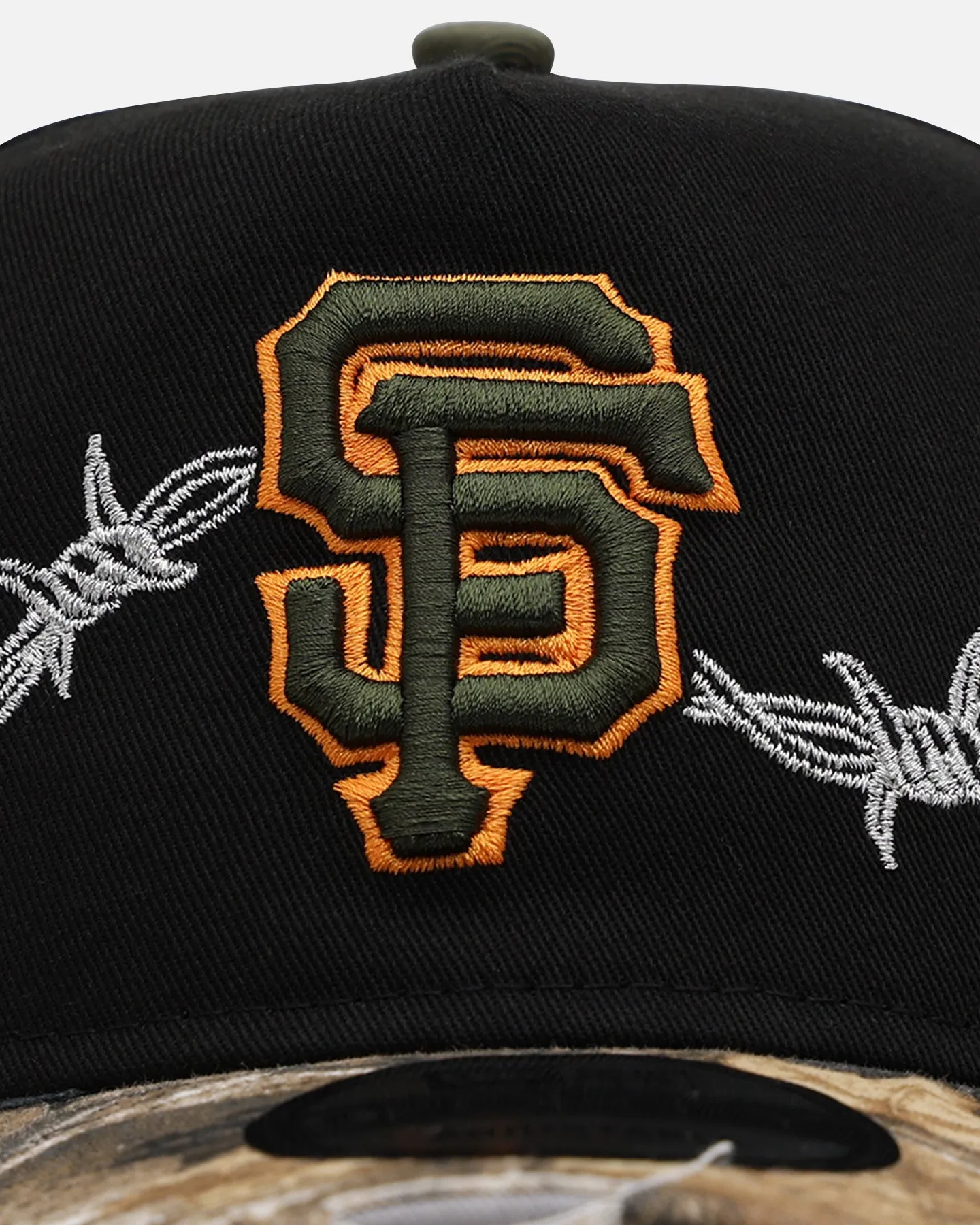 New Era San Francisco Giants 'Realtree Grit 2.0' 9FORTY A-Frame Snapback Black/Green/Orange sold by Culture Kings product image thumbnail 2