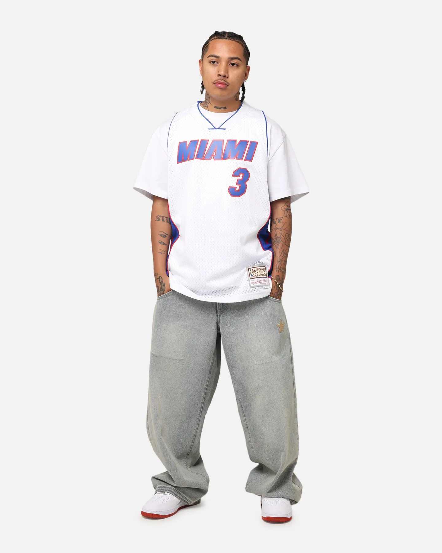 Mitchell & Ness Miami Heat Dwyane Wade #3 'Flags Collection' Jersey White sold by Culture Kings product image thumbnail 3