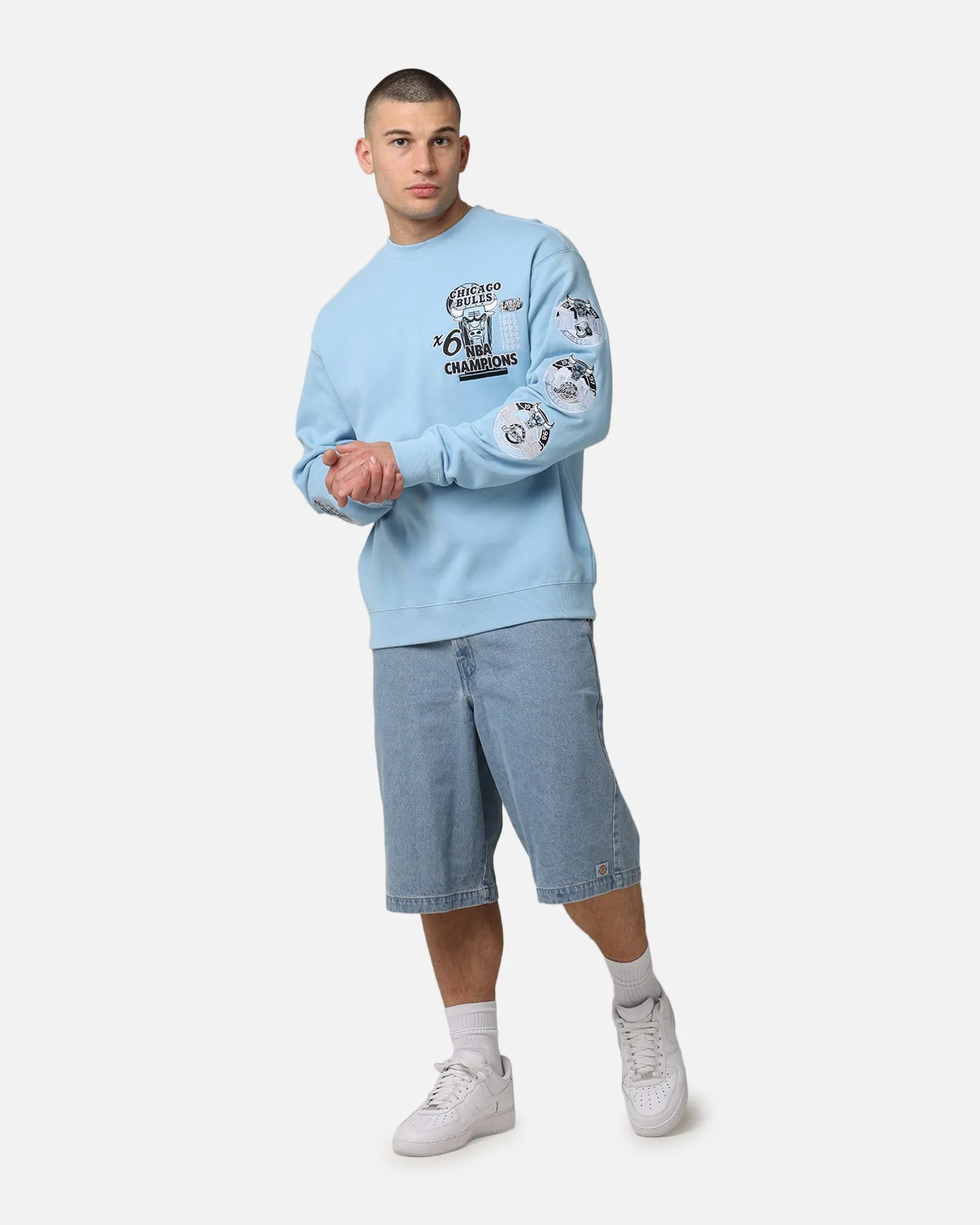 Mitchell & Ness Chicago Bulls 'UNC To Chicago' Champions Crewneck Light Blue sold by Culture Kings product image thumbnail 2