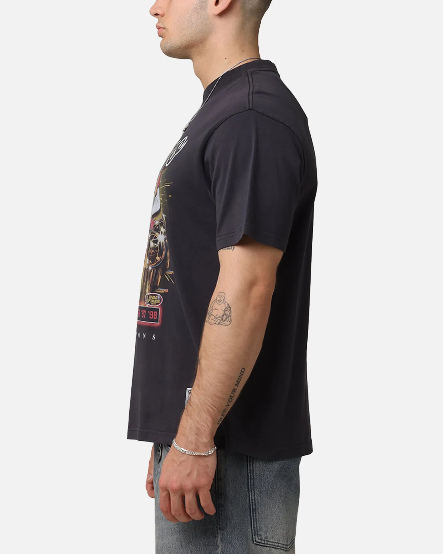 Mitchell & Ness Chicago Bulls 'UNC To Chicago' 6x Champions T-Shirt Overdyed Black sold by Culture Kings product image thumbnail 5
