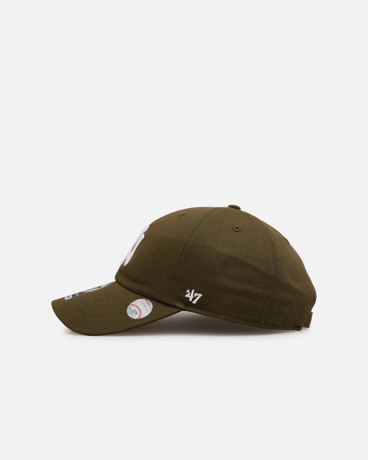 47 Brand New York Yankees 'Yankees Color Wheel' Suede Undervisor 47 Clean Up Strapback Sandalwood sold by Culture Kings product image thumbnail 4