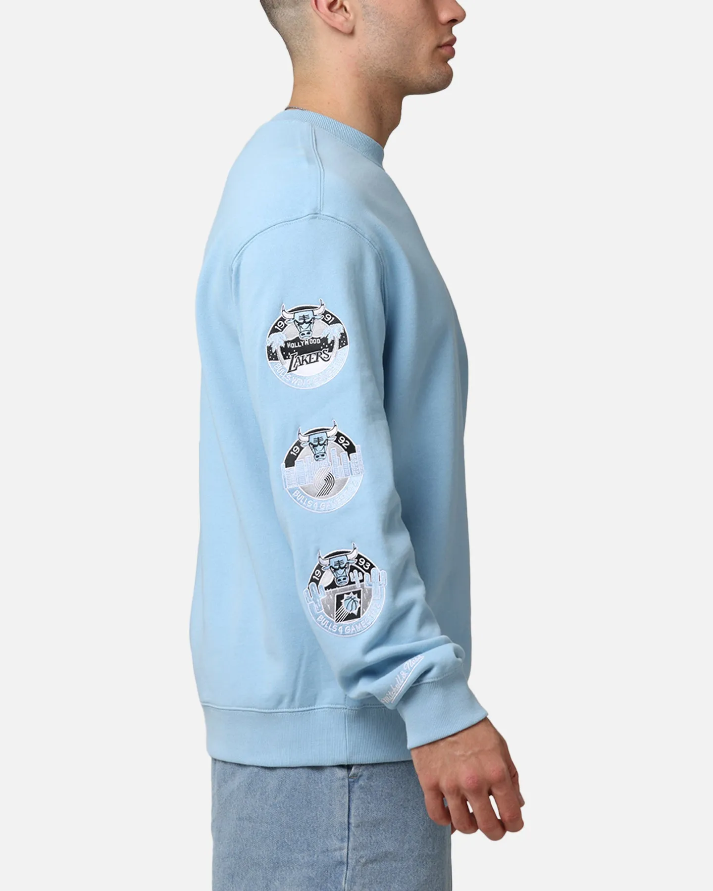 Mitchell & Ness Chicago Bulls 'UNC To Chicago' Champions Crewneck Light Blue sold by Culture Kings product image thumbnail 4