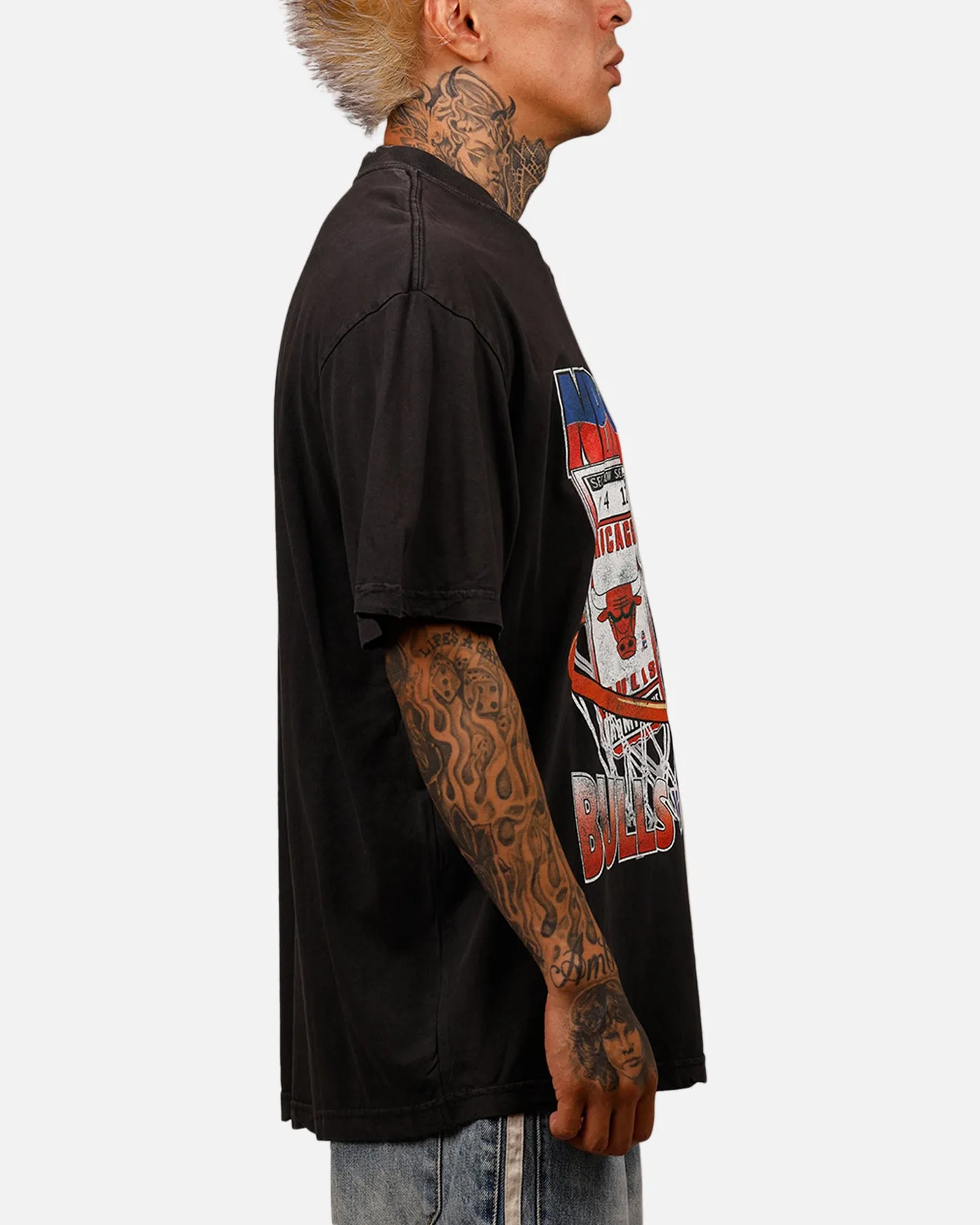 Mitchell & Ness Chicago Bulls Vs Los Angeles Lakers Stub T-Shirt Overdyed Black sold by Culture Kings product image thumbnail 4