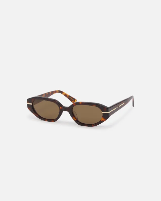 Nuqe Zarah Sunglasses Clear Tort/Brown sold by Culture Kings