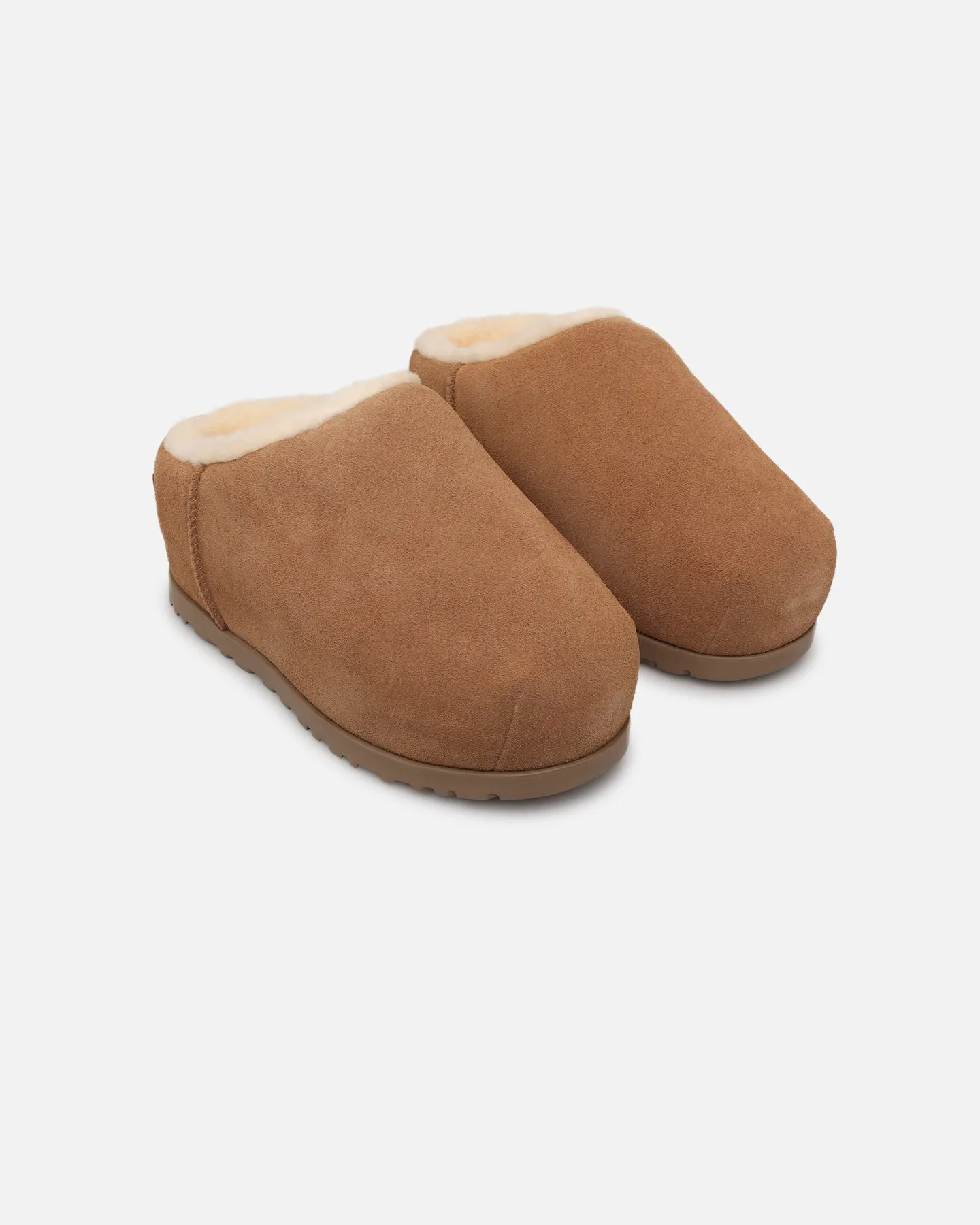 Ugg Boots Pumped Slide Chestnut sold by Culture Kings product image thumbnail 2